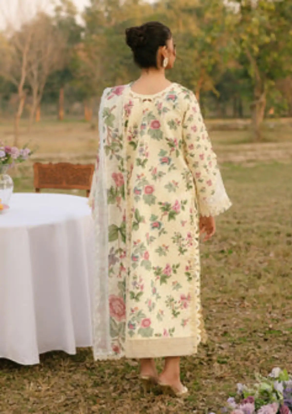 mohsin-saeed-fabrics-affordable-luxury-outfits-for-daily-formal-and-wedding-wear-This-product-is-from-parishay-ivy-bloom-lawn25-ivy-06-is-available-on-Mohsin-saeed-fabrics-website.