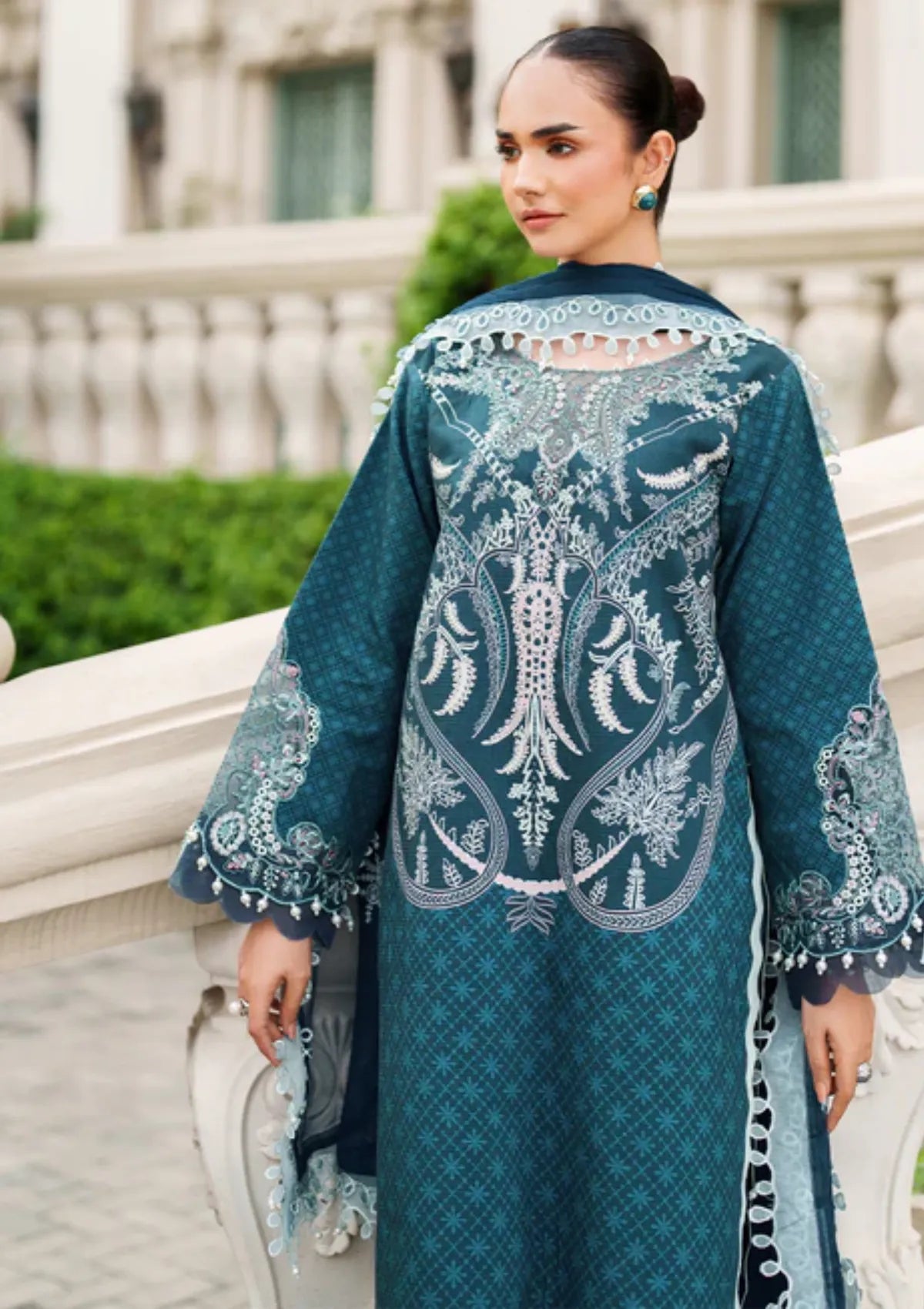 mohsin-saeed-fabrics-affordable-luxury-outfits-for-daily-formal-and-wedding-wear-This-product-is-from-parishay-ivy-bloom-winter-edit25-ivy-06-is-available-on-Mohsin-saeed-fabrics-website.