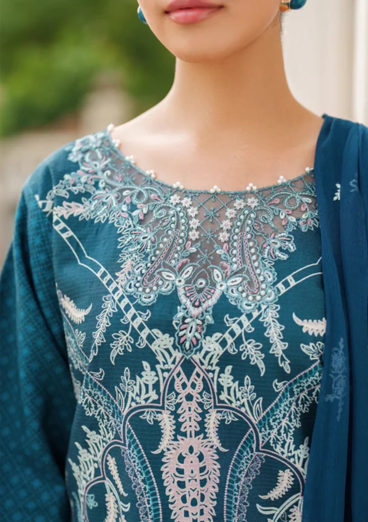 mohsin-saeed-fabrics-affordable-luxury-outfits-for-daily-formal-and-wedding-wear-This-product-is-from-parishay-ivy-bloom-winter-edit25-ivy-06-is-available-on-Mohsin-saeed-fabrics-website.