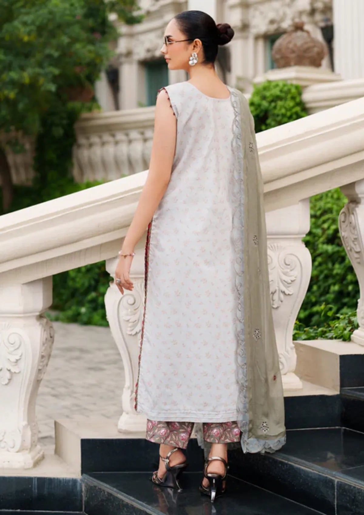 mohsin-saeed-fabrics-affordable-luxury-outfits-for-daily-formal-and-wedding-wear-This-product-is-from-parishay-ivy-bloom-winter-edit25-ivy-02-is-available-on-Mohsin-saeed-fabrics-website.