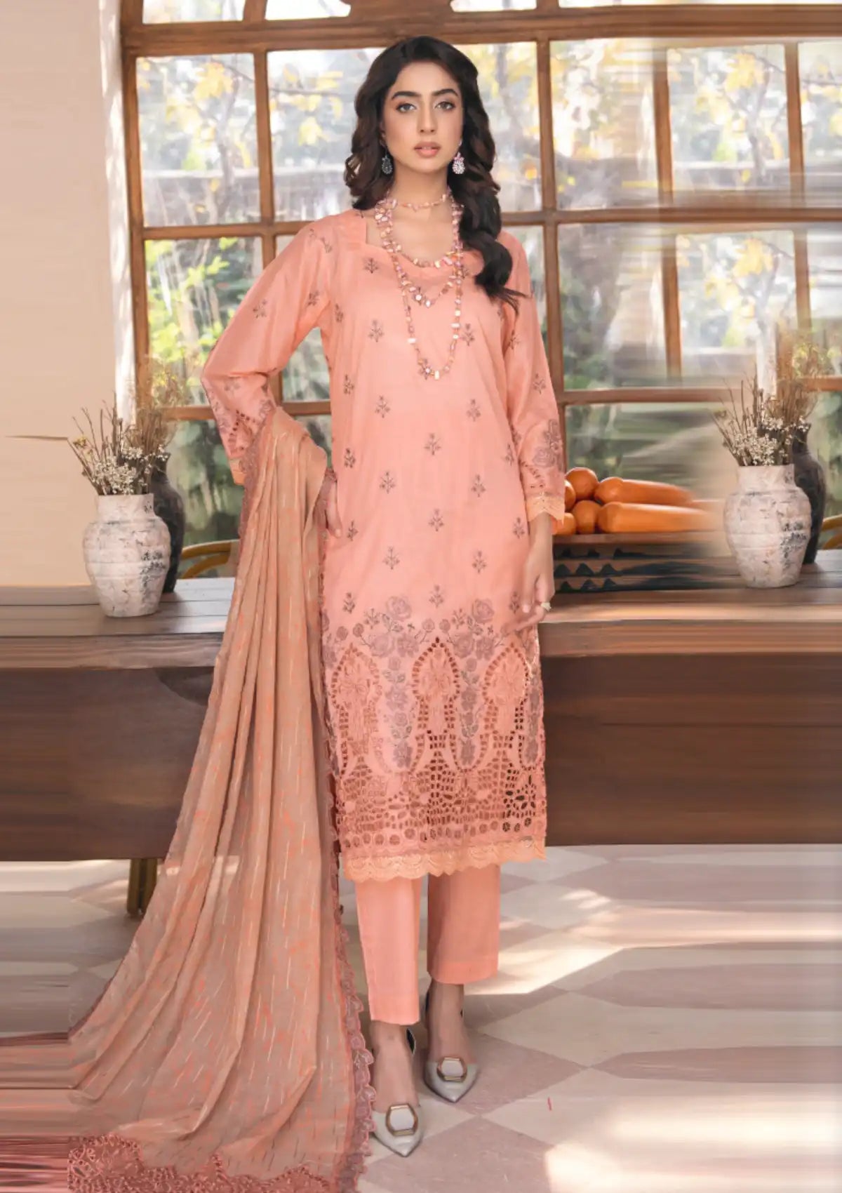 mohsin-saeed-fabrics-is-selling-online-and-in stores-Luxury-daily-wear-wedding-wear-formal-wear-in-budgeted-price-This-product-is-from-riaz-arts-intikhab-luxury-lawn25-d-04-is-available-on-Mohsin-saeed-fabrics-website.