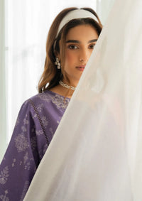 mohsin-saeed-fabrics-luxury-fashion-collection-daily-wear-wedding-and-formal-in-budget-This-product-is-from-yards-fall-florals-karandi25-d-05-ira-is-available-on-Mohsin-saeed-fabrics-website.