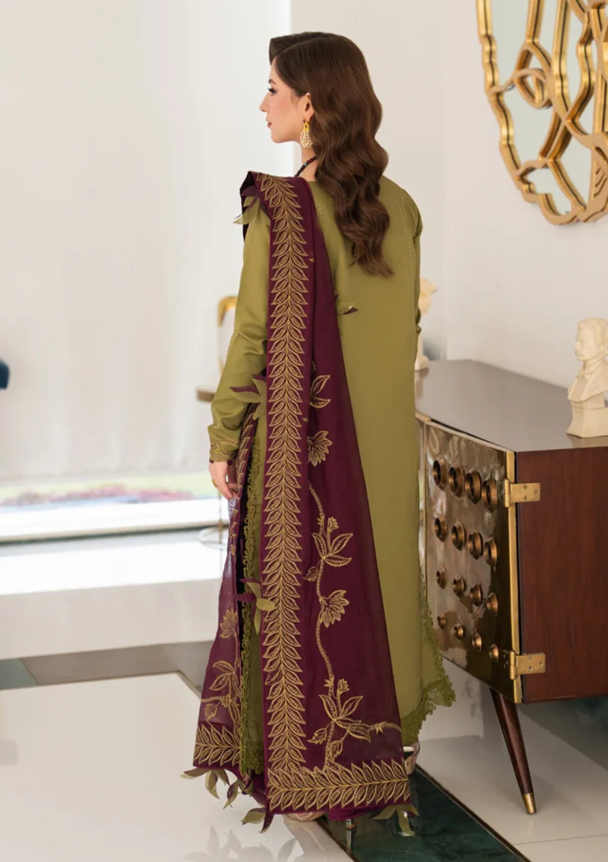 Rang Rasiya Carnation Eid Edit'26 D-11 IRHA