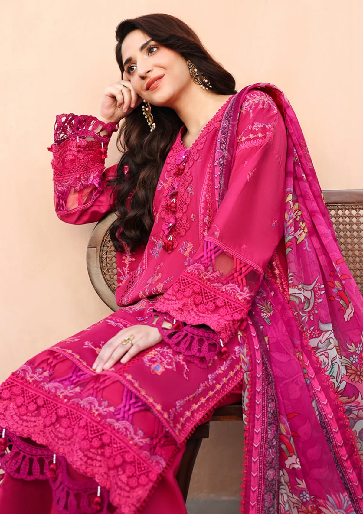 Roheenaz Summer Reverie Luxury Lawn'26 D-211 Ivoria