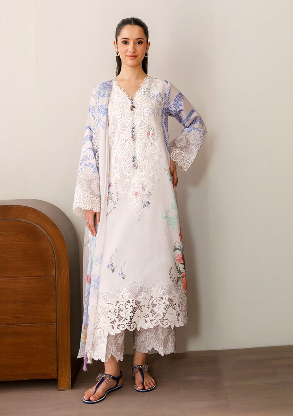 Roheenaz Sunlit Tales'26 D-12 Ivory Gleam