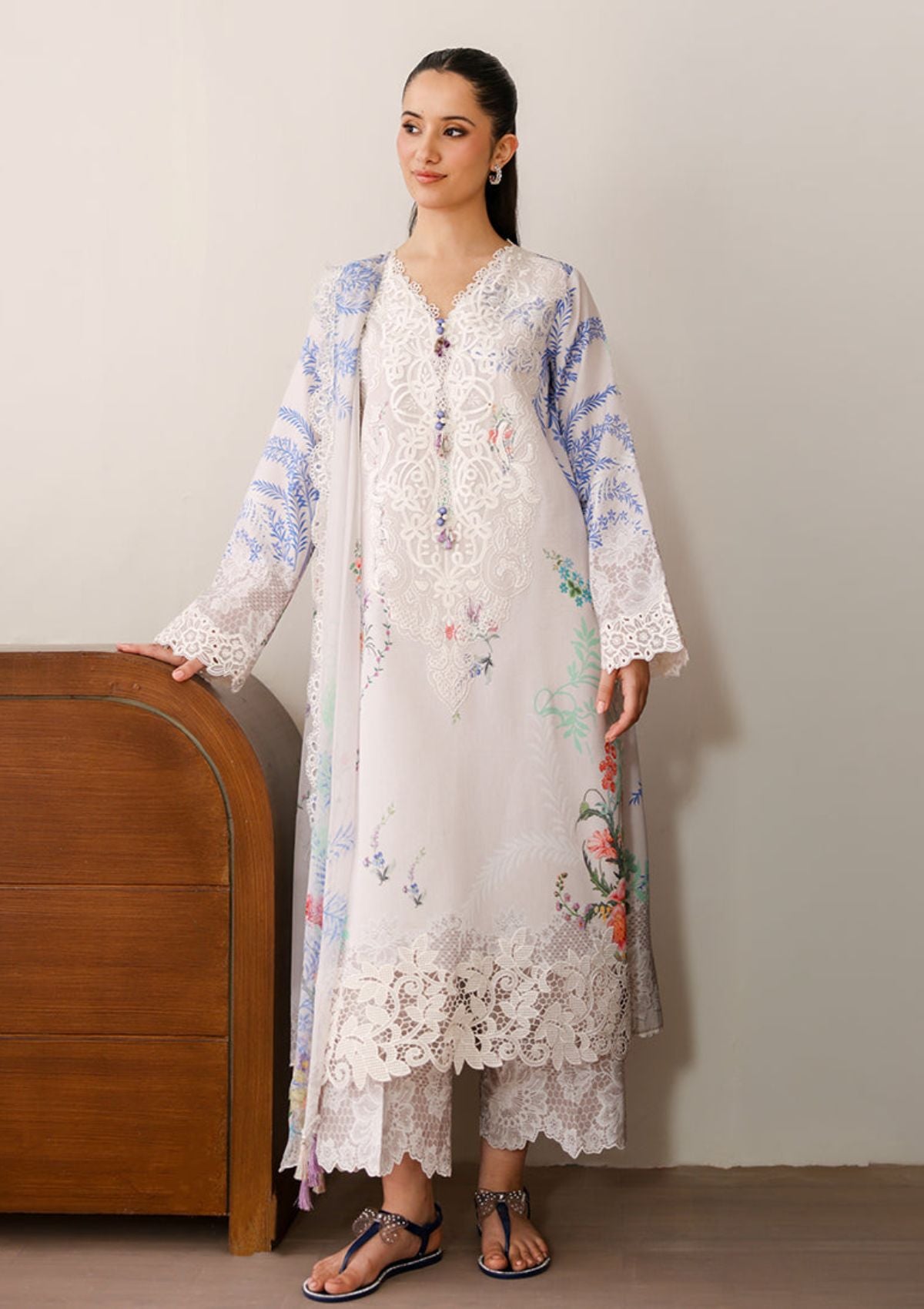 Roheenaz Sunlit Tales'26 D-12 Ivory Gleam