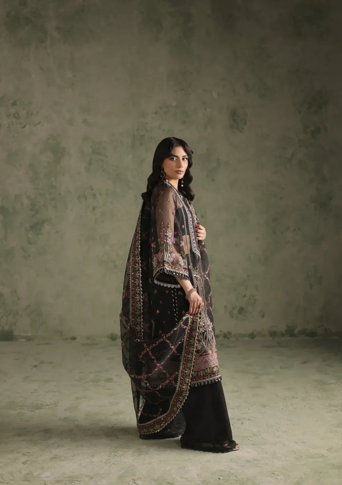 Imran Ramzan Esmeree'25 Ivresse Encanto