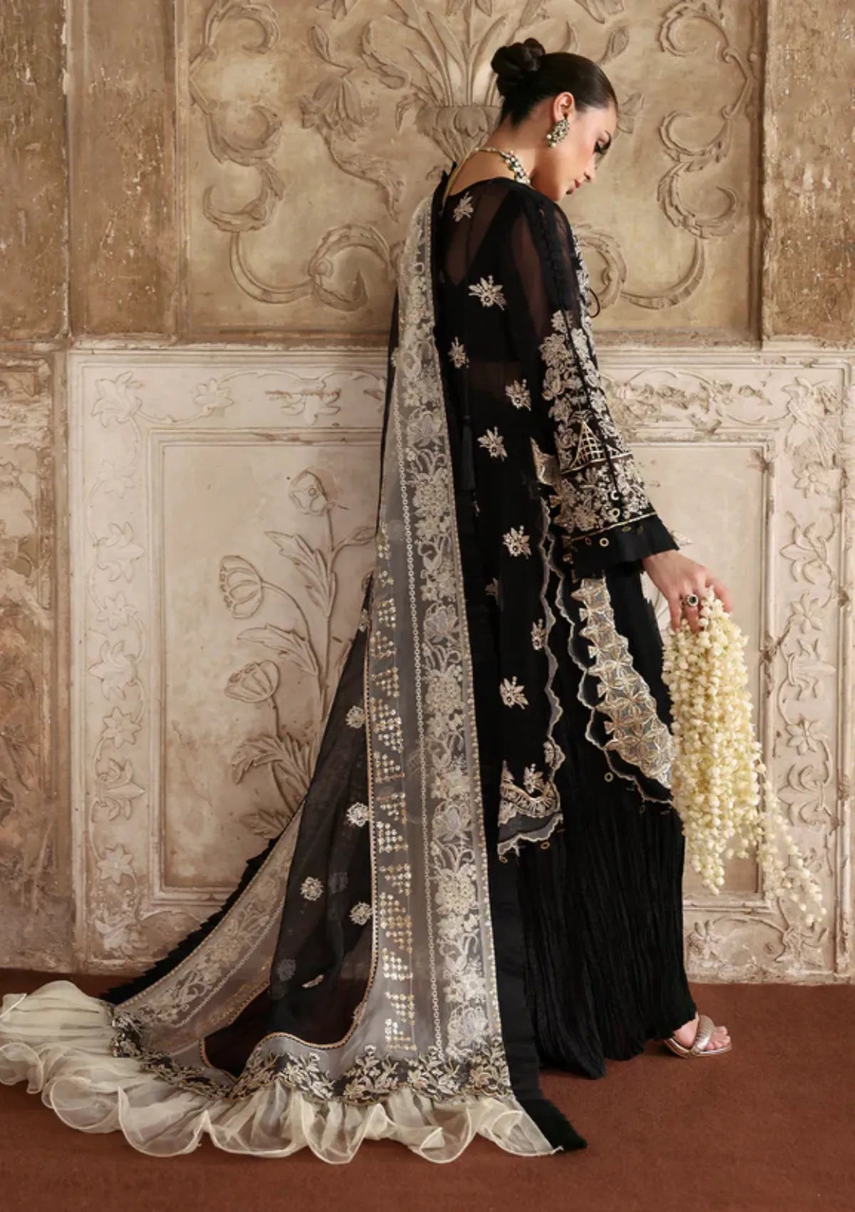 mohsin-saeed-fabrics-designer-daily-wear-formal-and-wedding-suits-within-budget-This-product-is-from-parishay-jahanara-luxury-formals25-jra-09-is-available-on-Mohsin-saeed-fabrics-website.