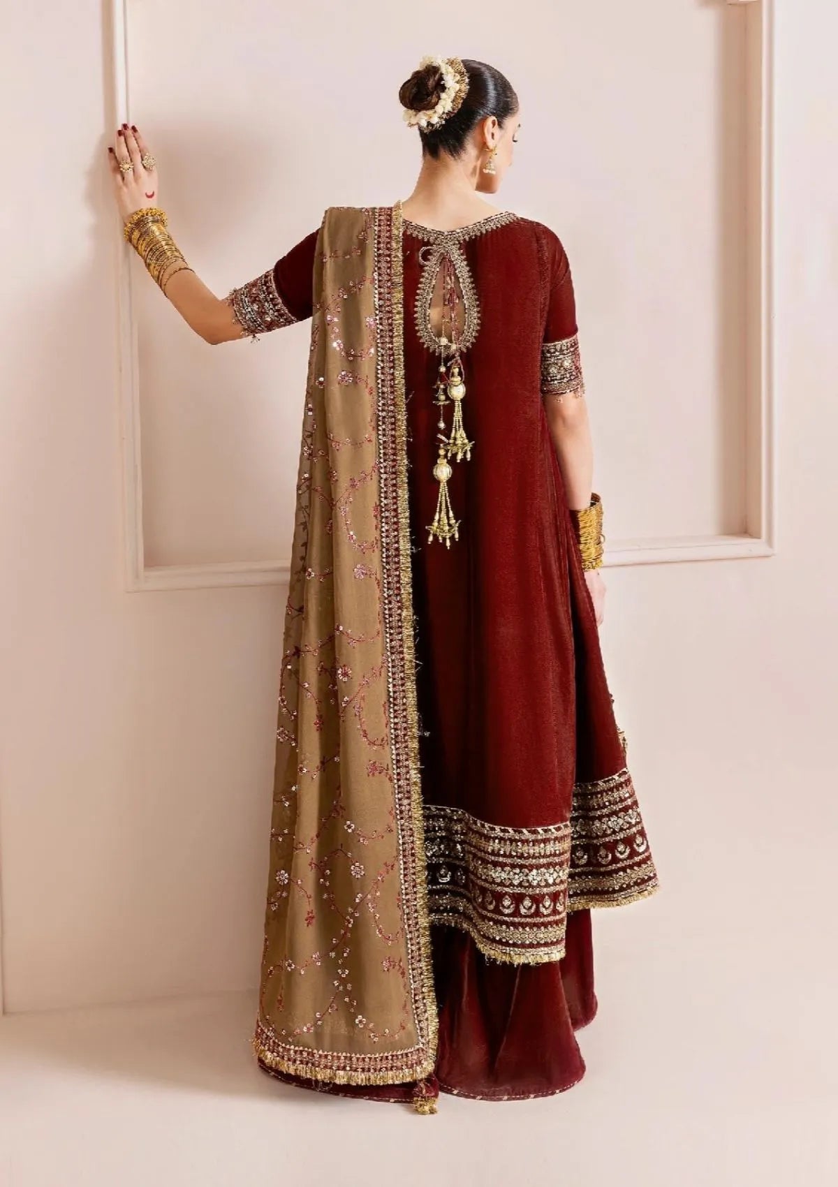 mohsin-saeed-fabrics-is-selling-online-and-in stores-Luxury-daily-wear-wedding-wear-formal-wear-in-budgeted-price-This-product-is-from-jazmin-chandani-velvet-formals25-svf-08-gulaal-is-available-on-Mohsin-saeed-fabrics-website.