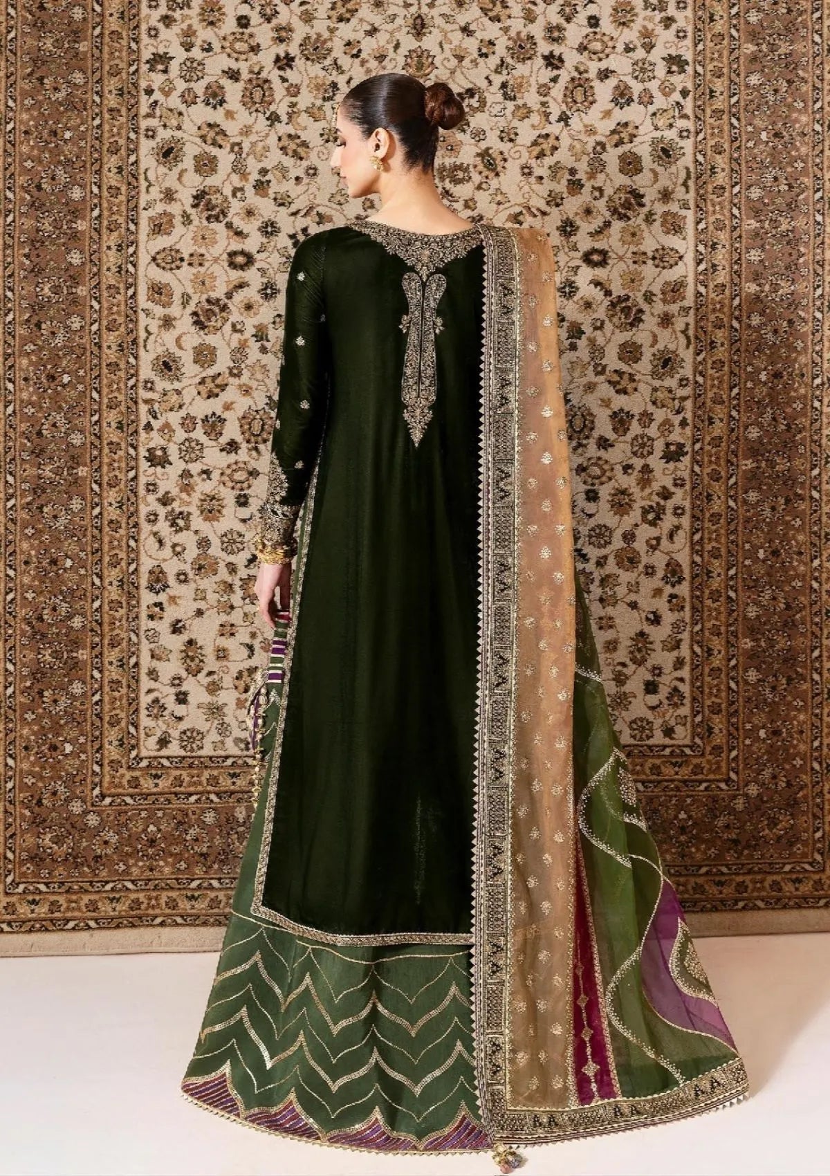 mohsin-saeed-fabrics-is-selling-online-and-in stores-Luxury-daily-wear-wedding-wear-formal-wear-in-budgeted-price-This-product-is-from-jazmin-chandani-velvet-formals25-svf-10-chambeli-is-available-on-Mohsin-saeed-fabrics-website.