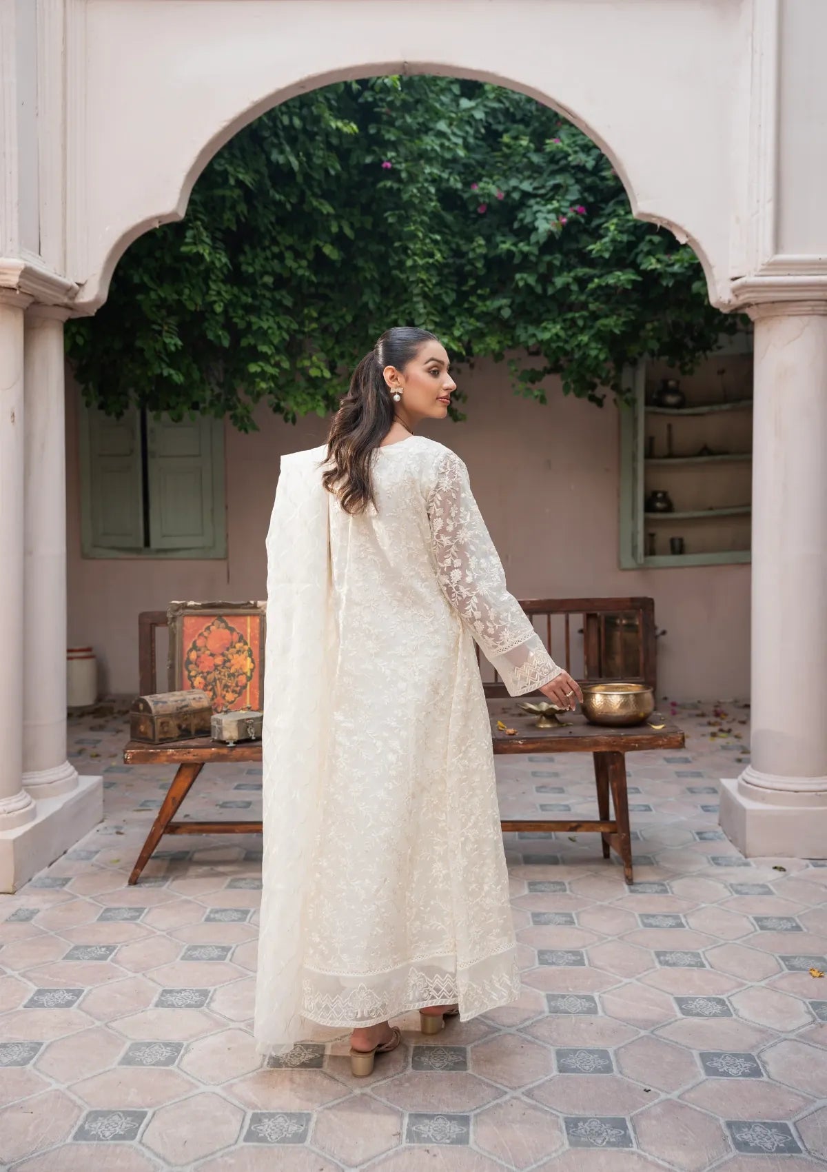 mohsin-saeed-fabrics-designer-daily-wear-formal-and-wedding-suits-within-budget-This-product-is-from-manahils-k-171-off-white-is-available-on-Mohsin-saeed-fabrics-website.