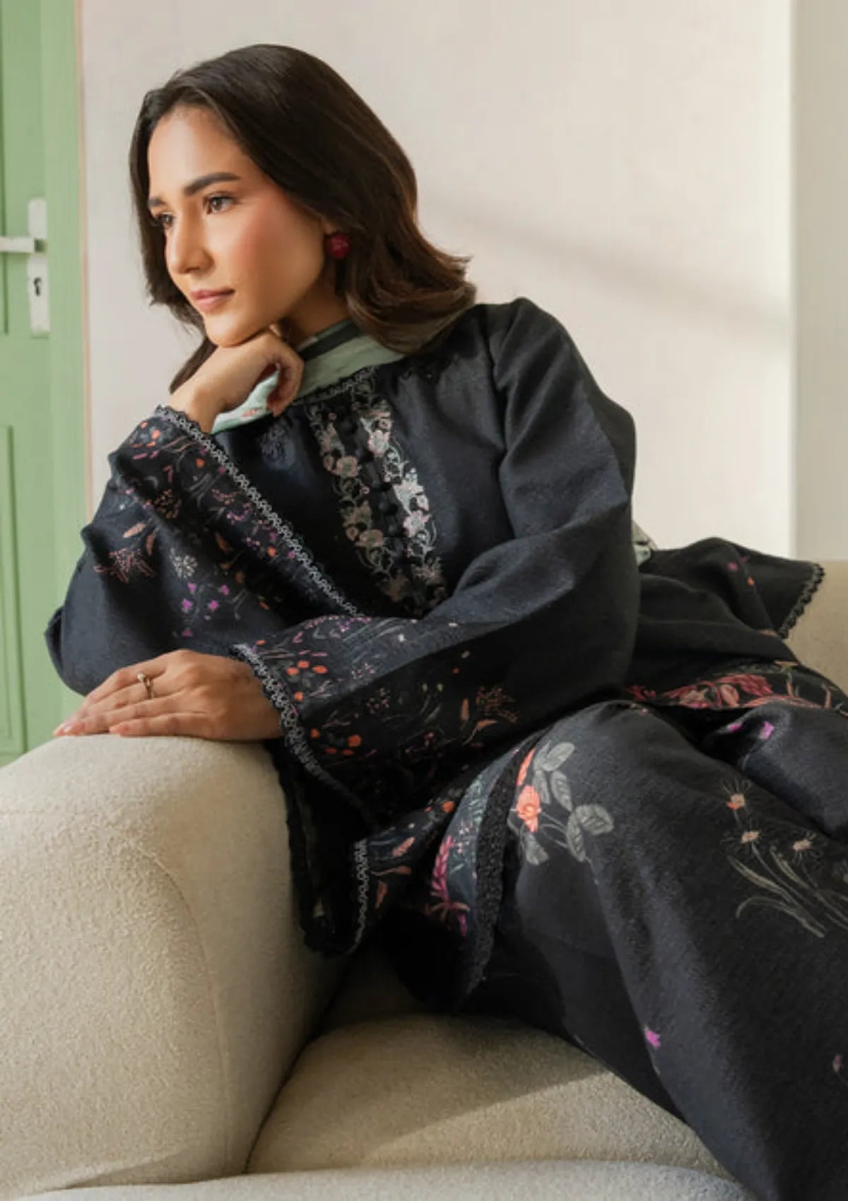 mohsin-saeed-fabrics-luxury-fashion-collection-daily-wear-wedding-and-formal-in-budget-This-product-is-from-yards-fall-florals-karandi25-is-available-on-Mohsin-saeed-fabrics-website.