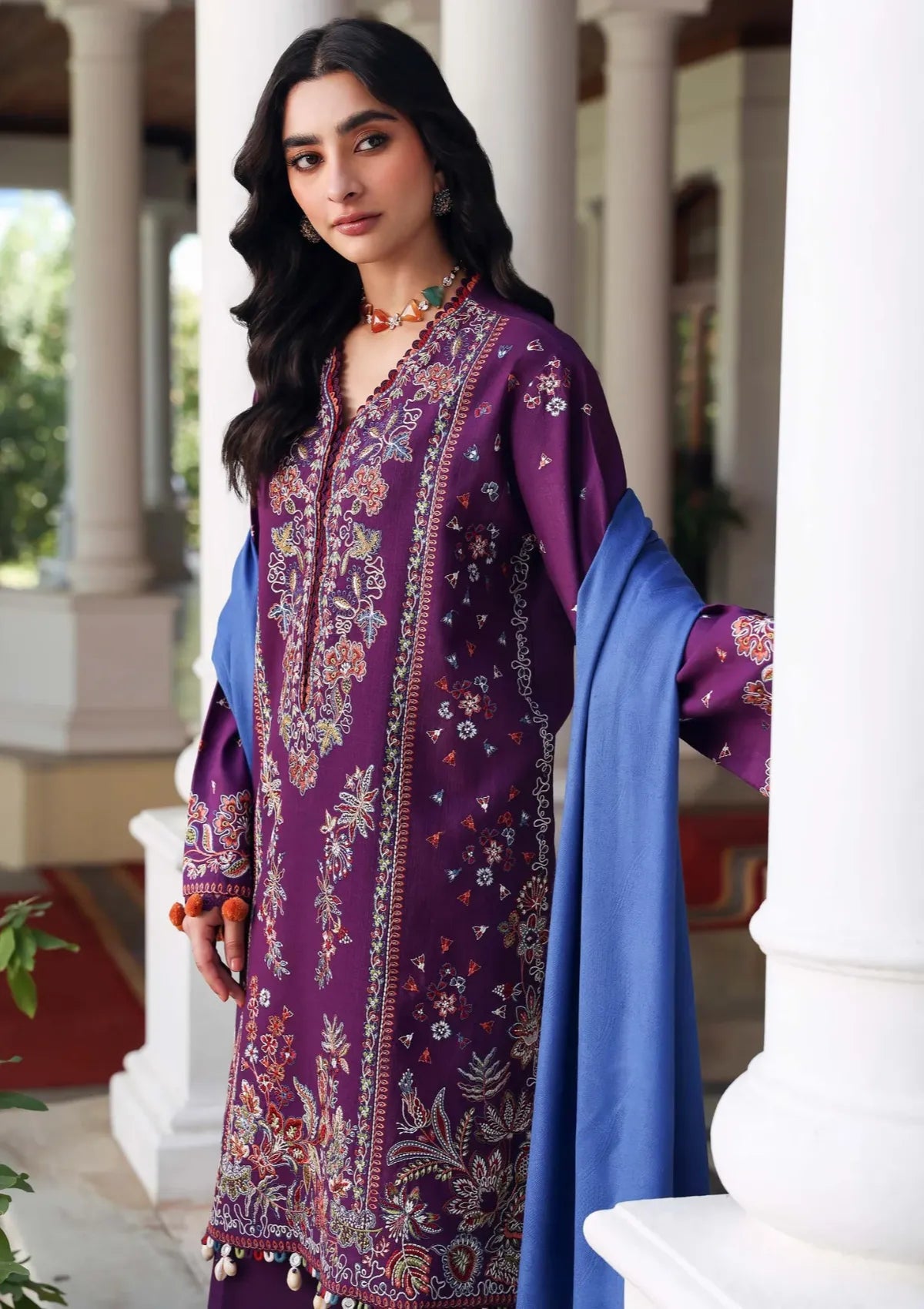 Republic Amaris Luxury Shawl'25 D-03 Kaia