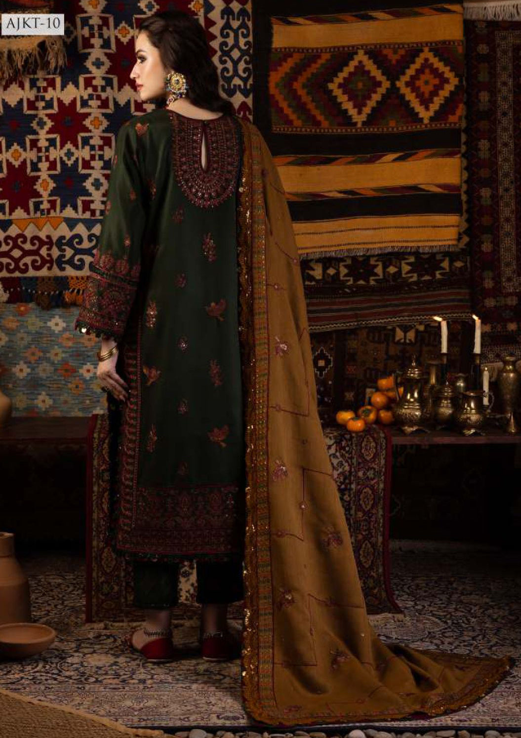 Asim Jofa Kashmiri Taanka Emb Shawl'23 AJKT-10 - Mohsin Saeed Fabrics