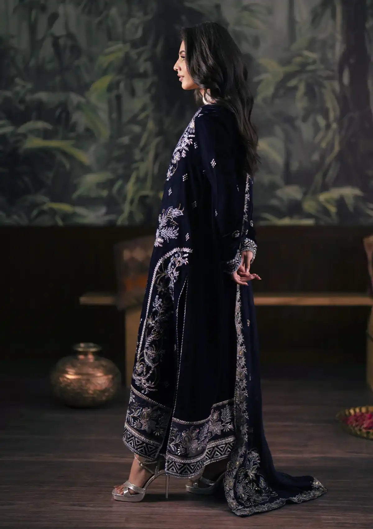 Kayseria by Celts Luxury Velvet'24 D-02 KHAWAB