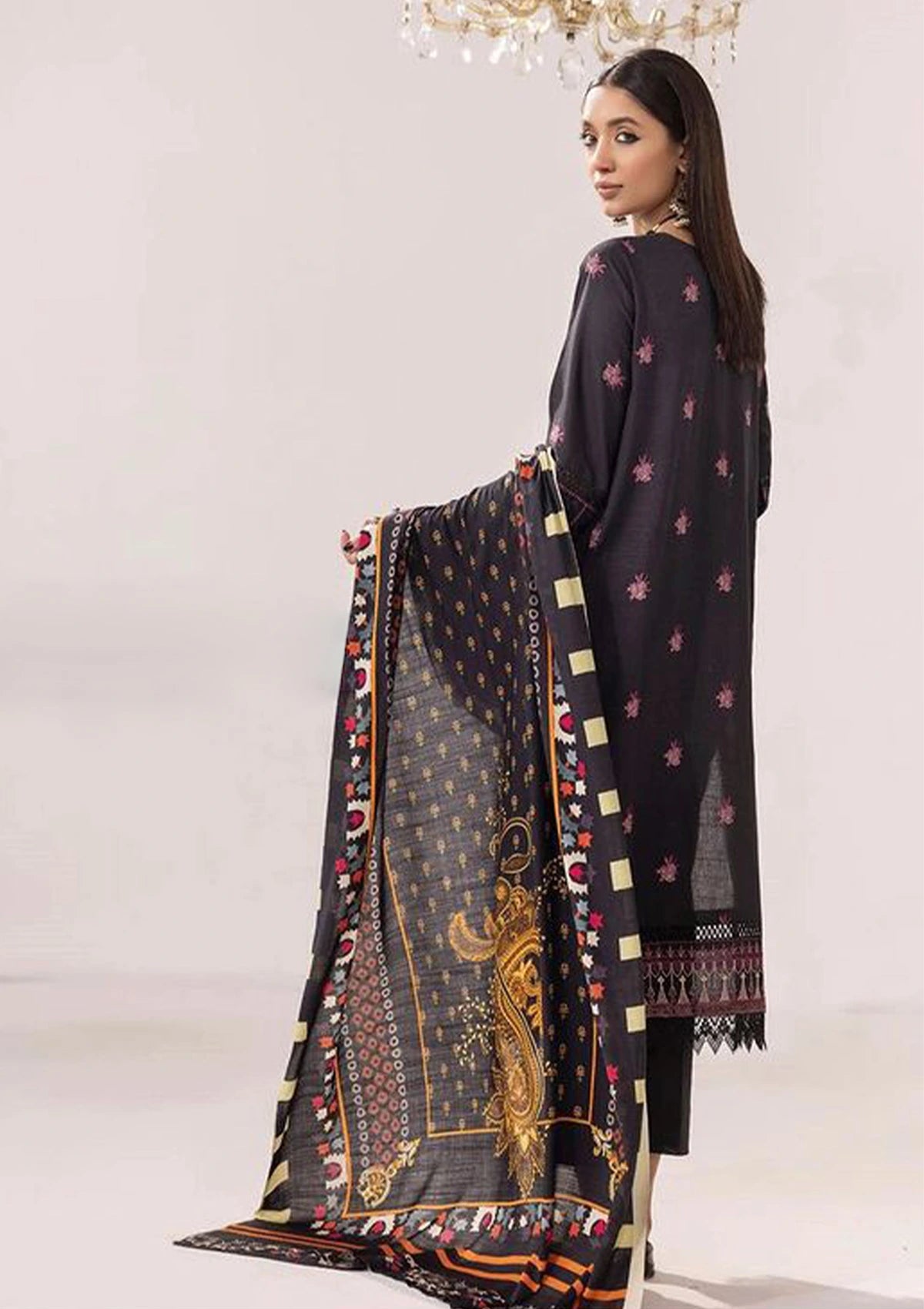 Khoobsurat Zaibunnisa Emb Khaddar'23 Z-04 - Mohsin Saeed Fabrics