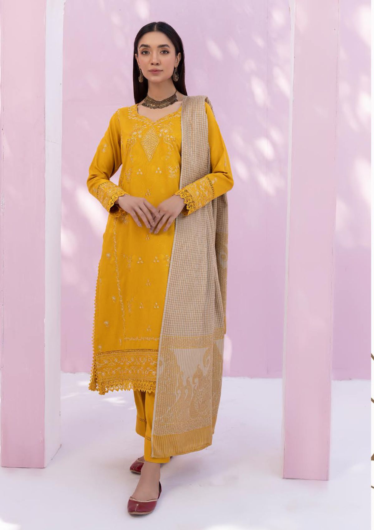 Khoobsurat Swati Wool Shawl'23 KS-09 - Mohsin Saeed Fabrics