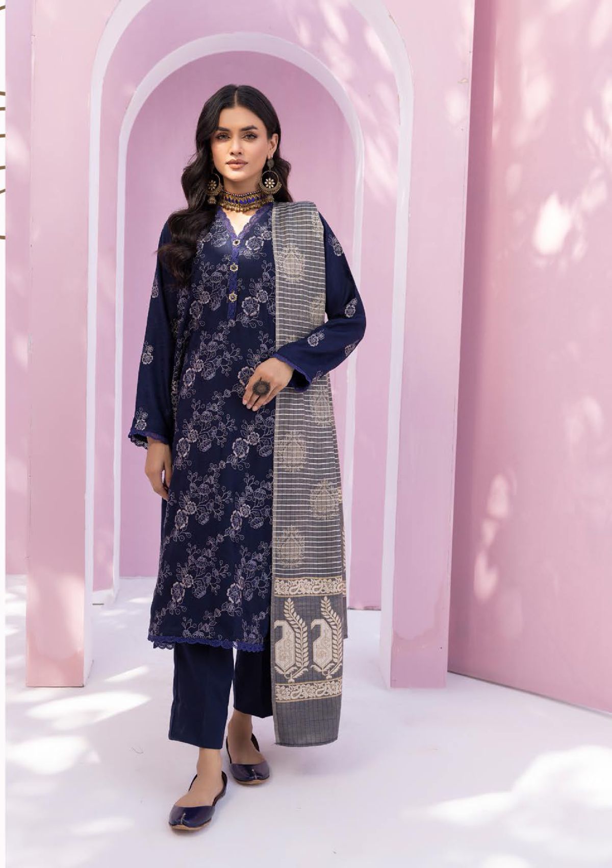 Khoobsurat Swati Wool Shawl'23 KS-11 - Mohsin Saeed Fabrics