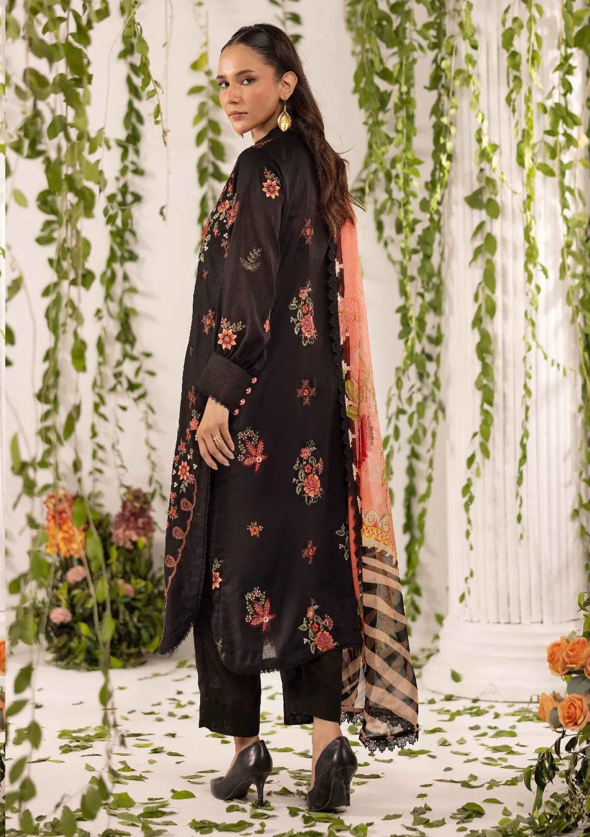 Khoobsurat Signature Karandi'25 SK-03