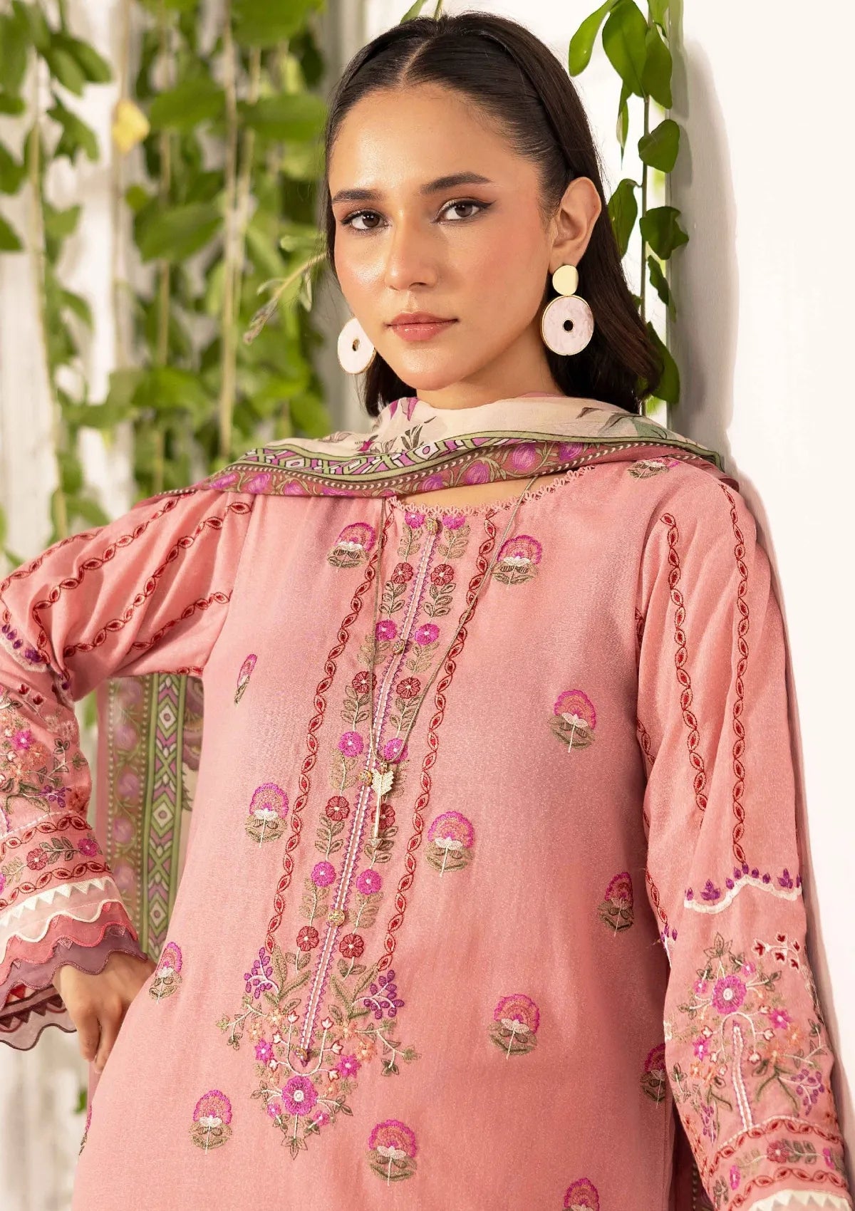 Khoobsurat Signature Karandi'25 SK-04