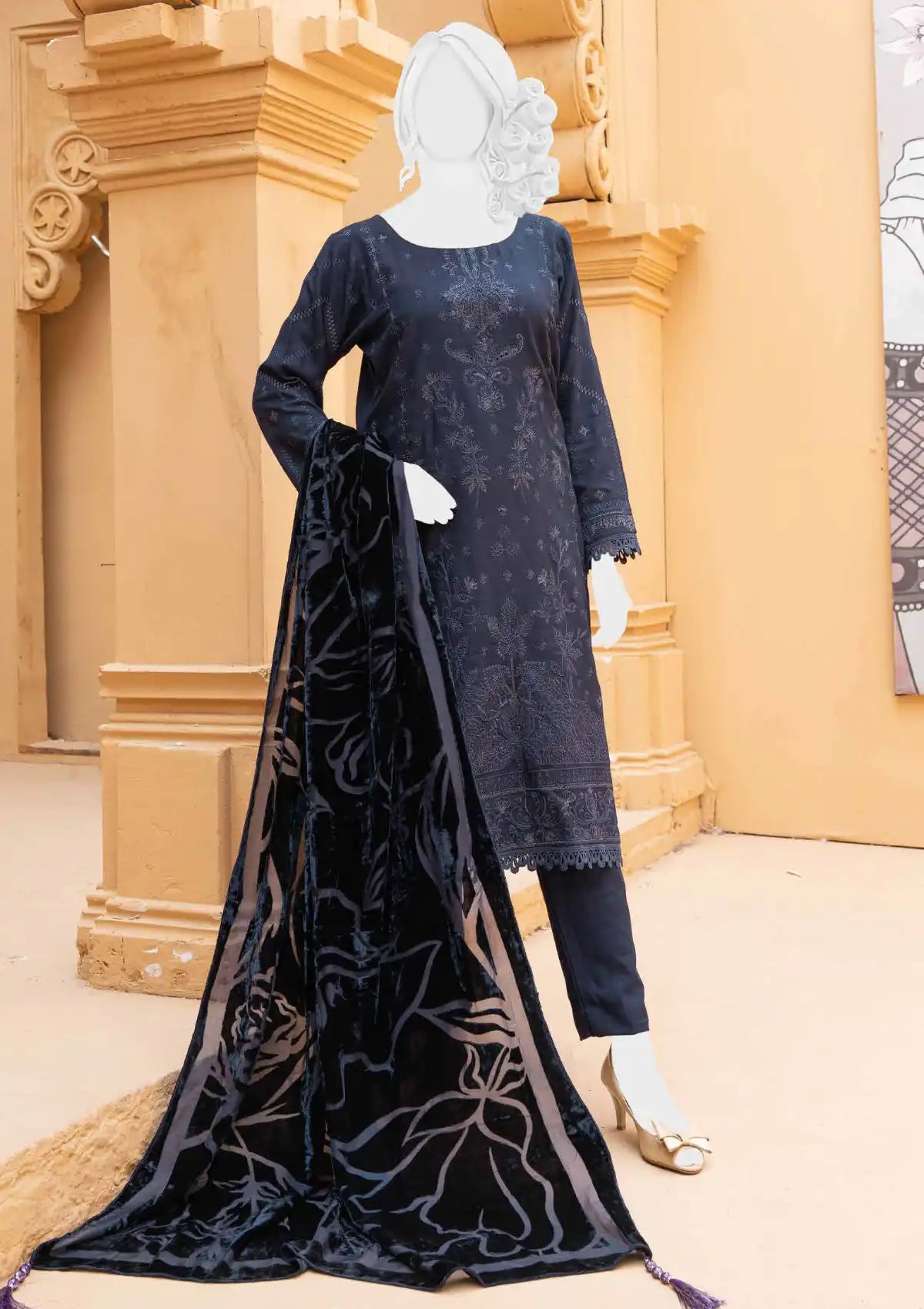 Khushi Emb Winter'24 D-04