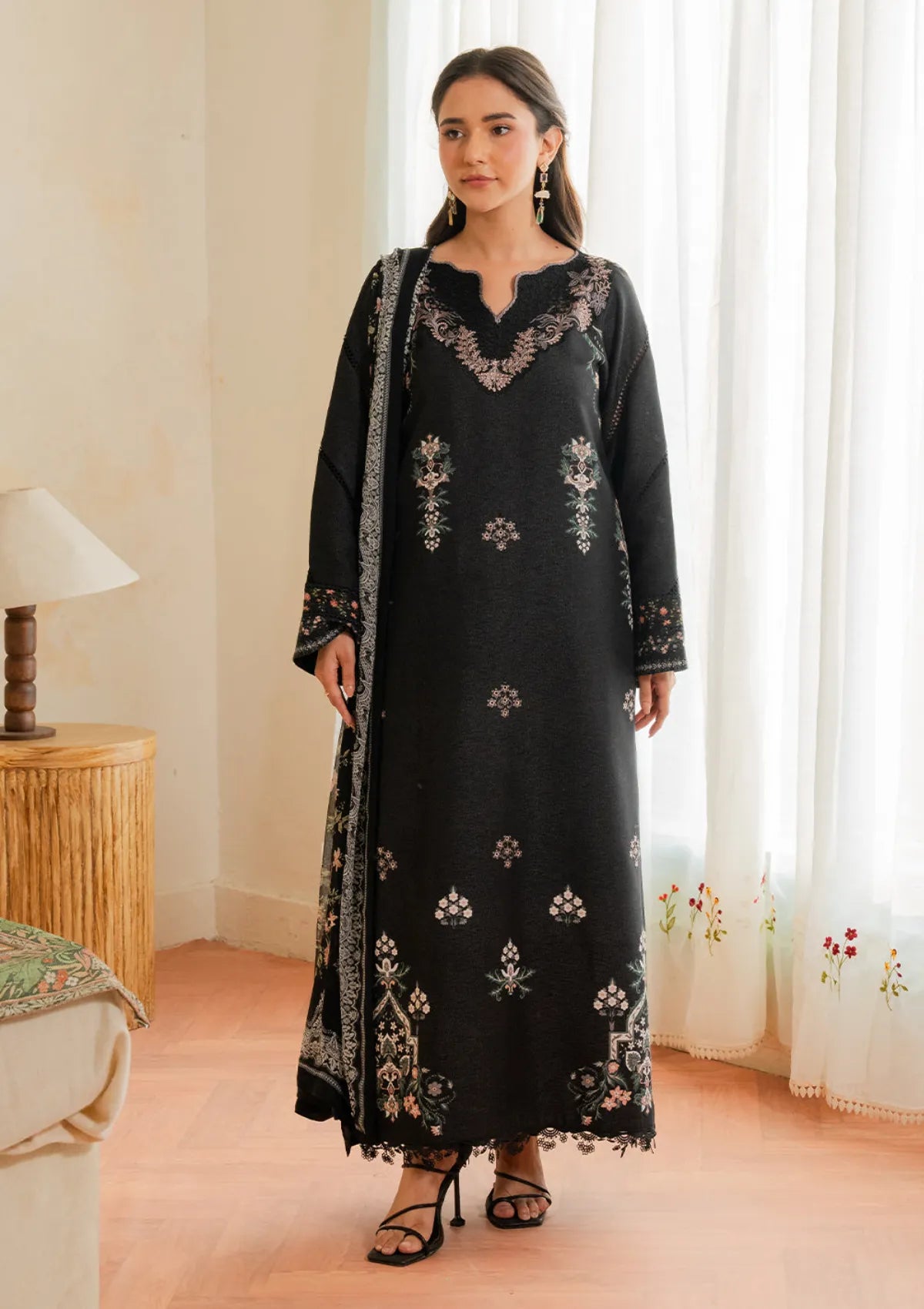 mohsin-saeed-fabrics-luxury-fashion-collection-daily-wear-wedding-and-formal-in-budget-This-product-is-from-yards-fall-florals-karandi25-d-08-risa-is-available-on-Mohsin-saeed-fabrics-website.