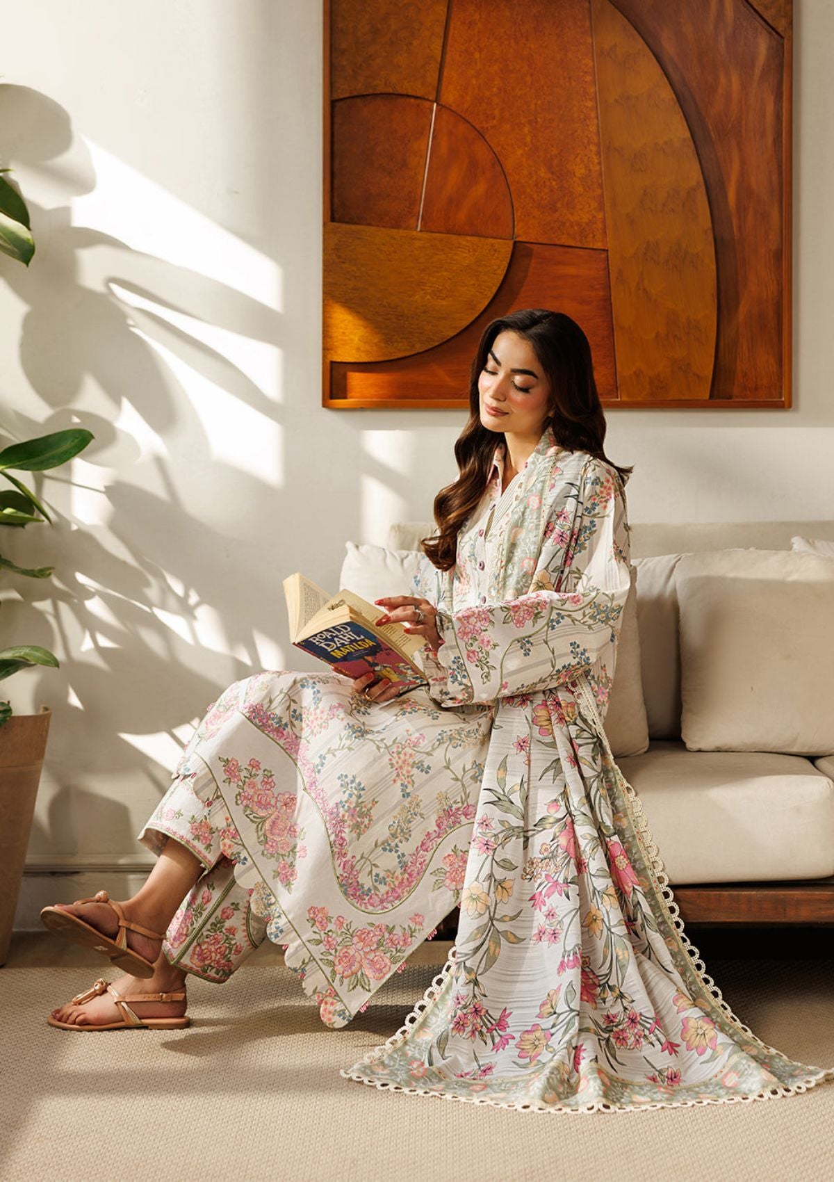 Mahnur Leila Lawn'26 L-03