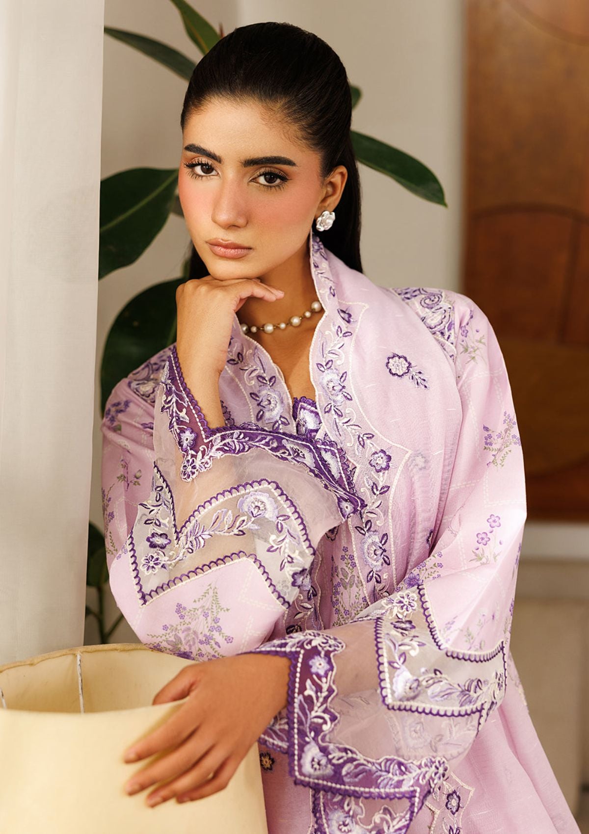 Mahnur Leila Lawn'26 L-04