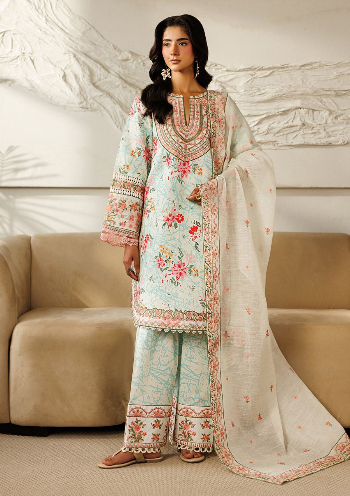 Mahnur Leila Lawn'26 L-05