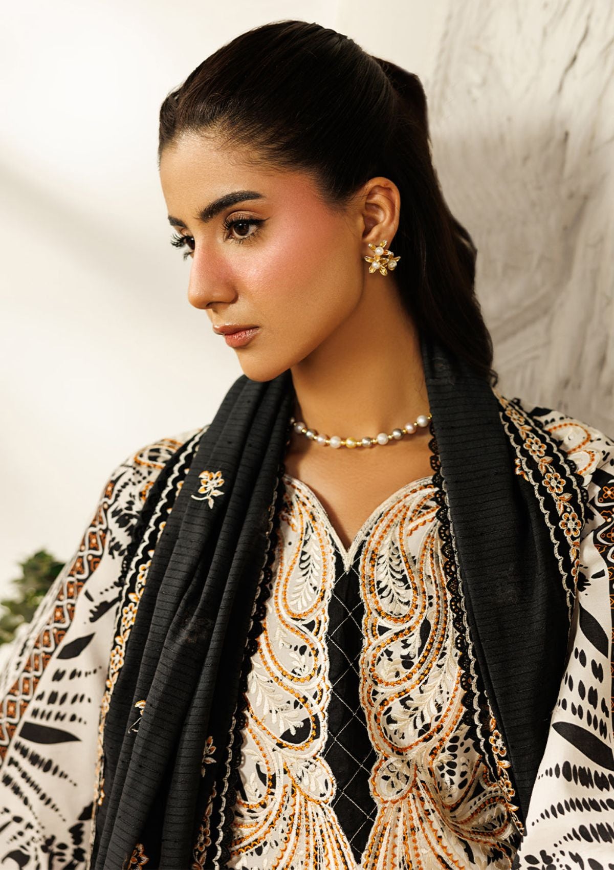 Mahnur Leila Lawn'26 L-08