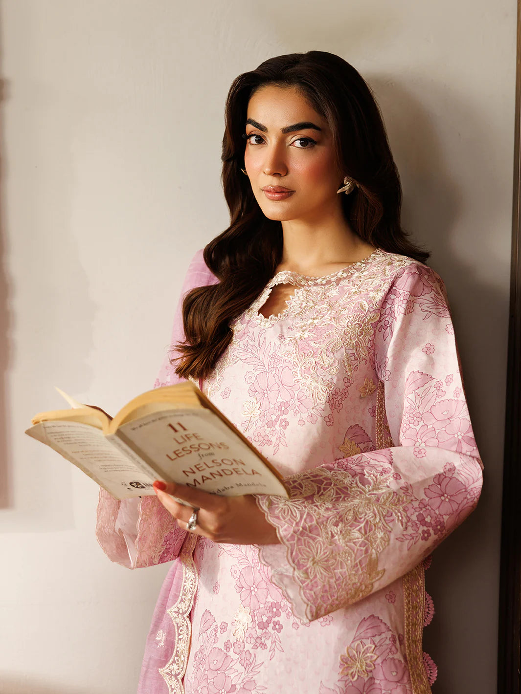 Mahnur Leila Lawn'26 L-12