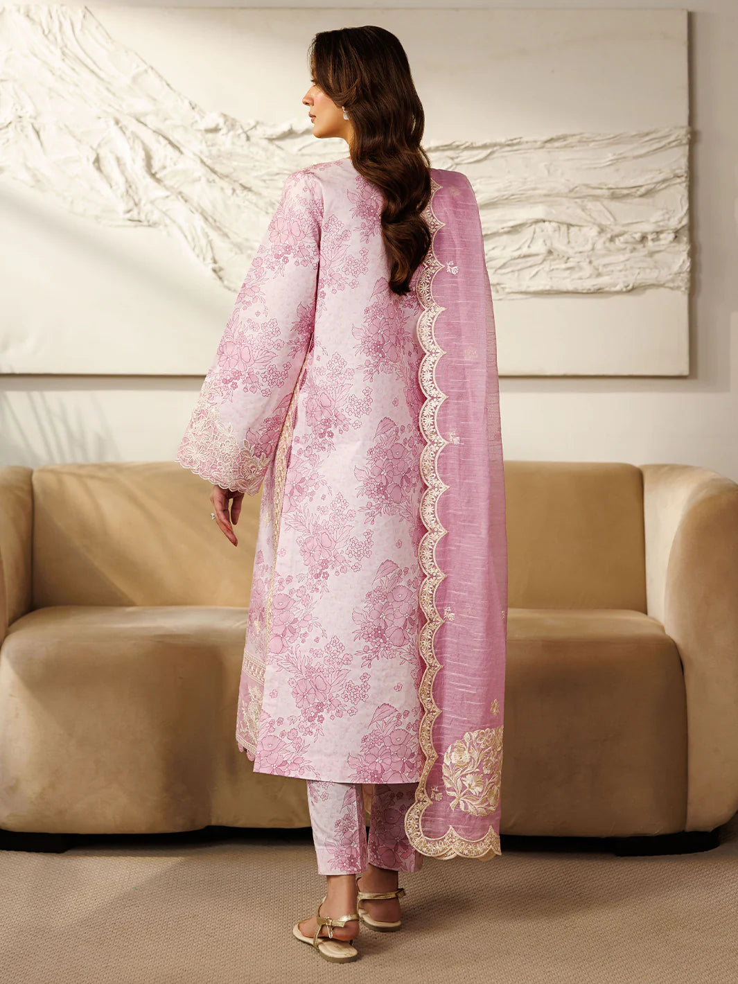 Mahnur Leila Lawn'26 L-12