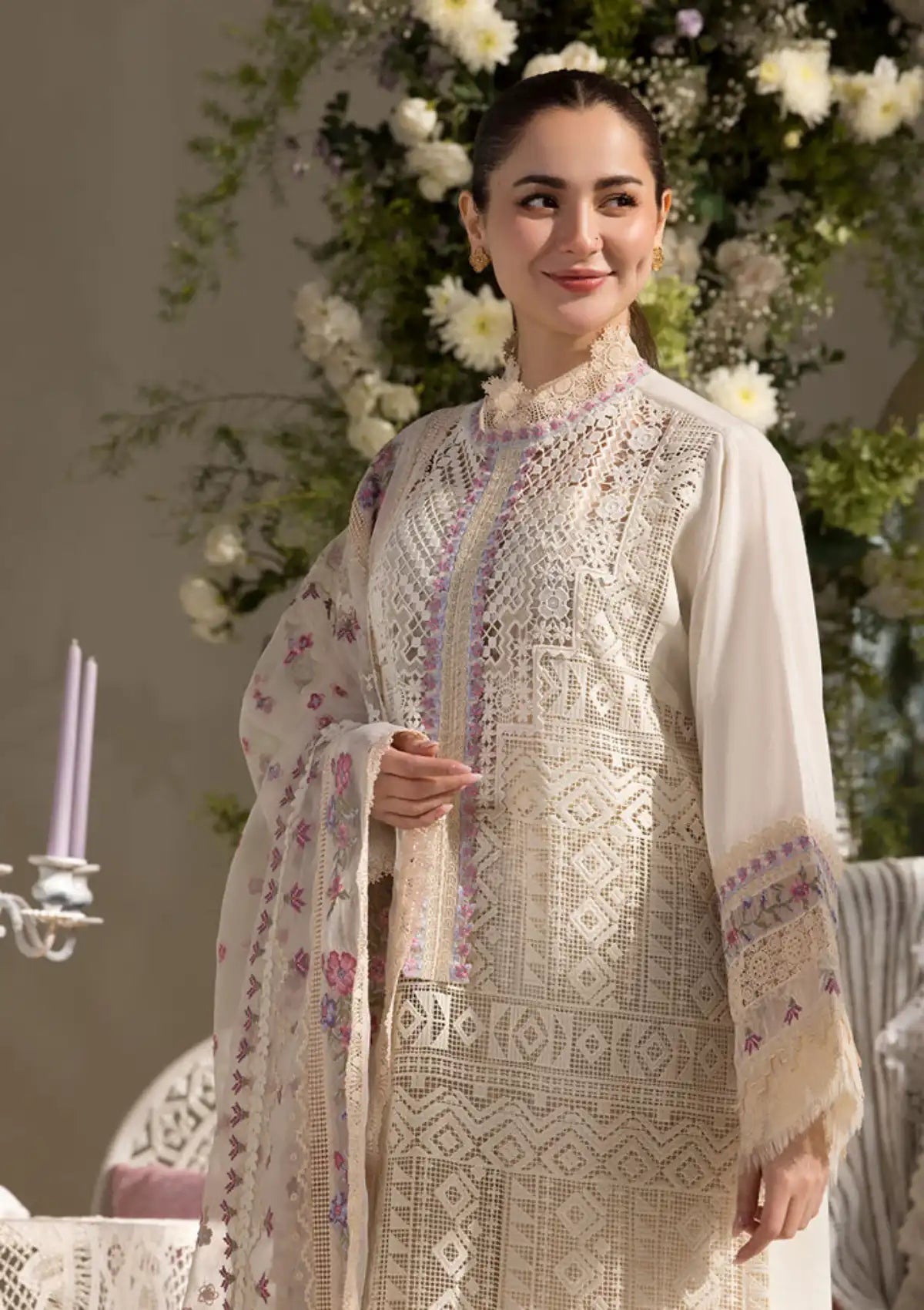 mohsin-saeed-fabrics-is-selling-online-and-in stores-Luxury-daily-wear-wedding-wear-formal-wear-in-budgeted-price-This-product-is-from-sobia-nazir-luxury-lawn25-d-11b-is-available-on-Mohsin-saeed-fabrics-website.