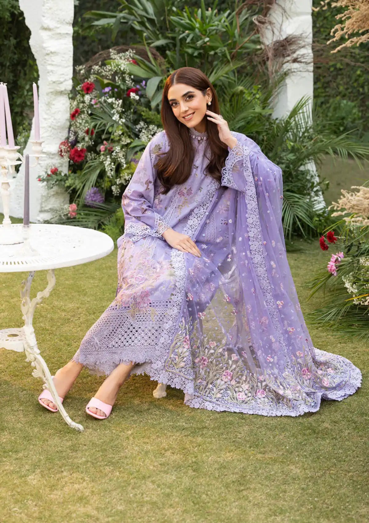 mohsin-saeed-fabrics-is-selling-online-and-in stores-Luxury-daily-wear-wedding-wear-formal-wear-in-budgeted-price-This-product-is-from-sobia-nazir-luxury-lawn25-d-15a-is-available-on-Mohsin-saeed-fabrics-website.