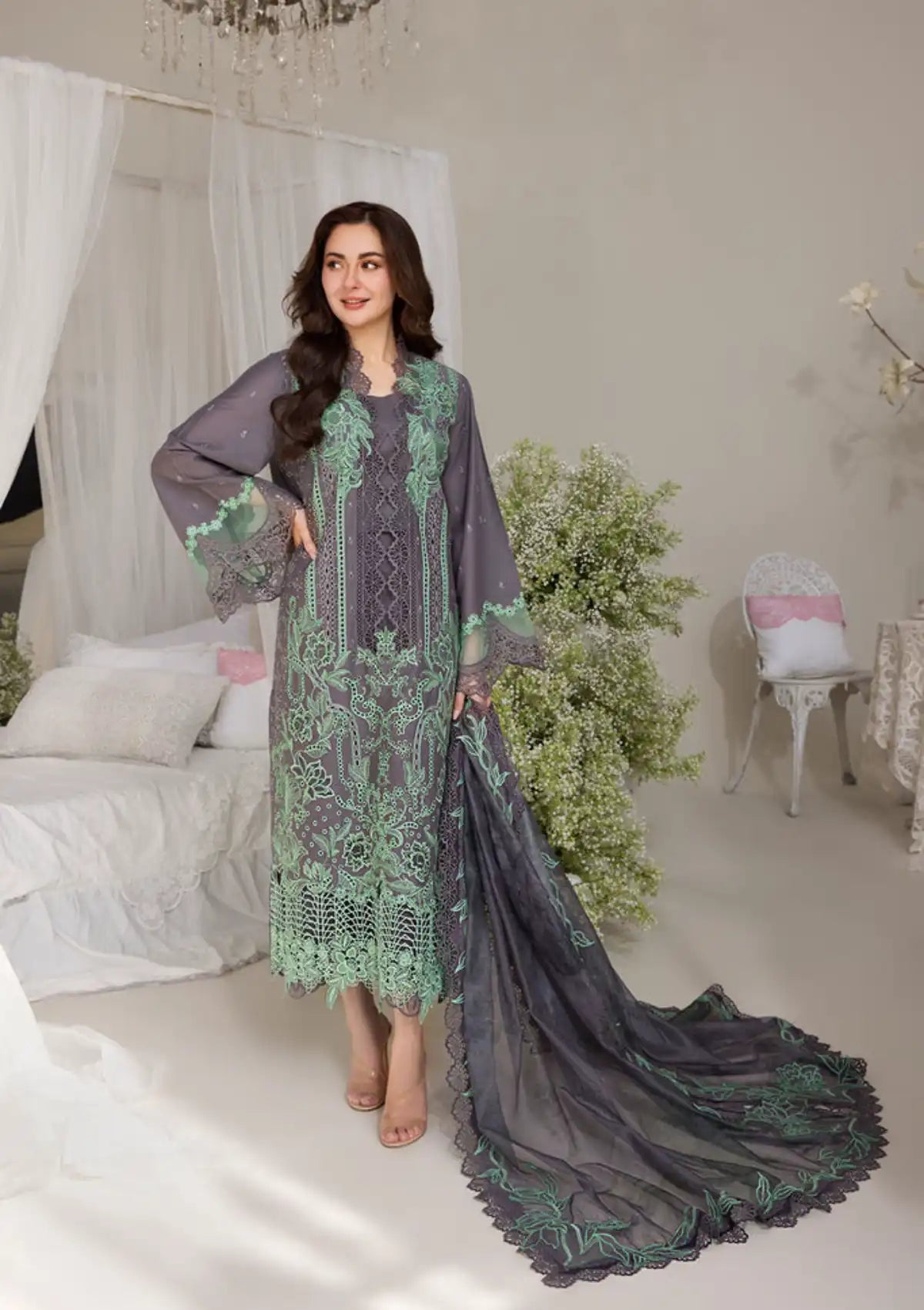 mohsin-saeed-fabrics-is-selling-online-and-in stores-Luxury-daily-wear-wedding-wear-formal-wear-in-budgeted-price-This-product-is-from-sobia-nazir-luxury-lawn25-d-3b-is-available-on-Mohsin-saeed-fabrics-website.