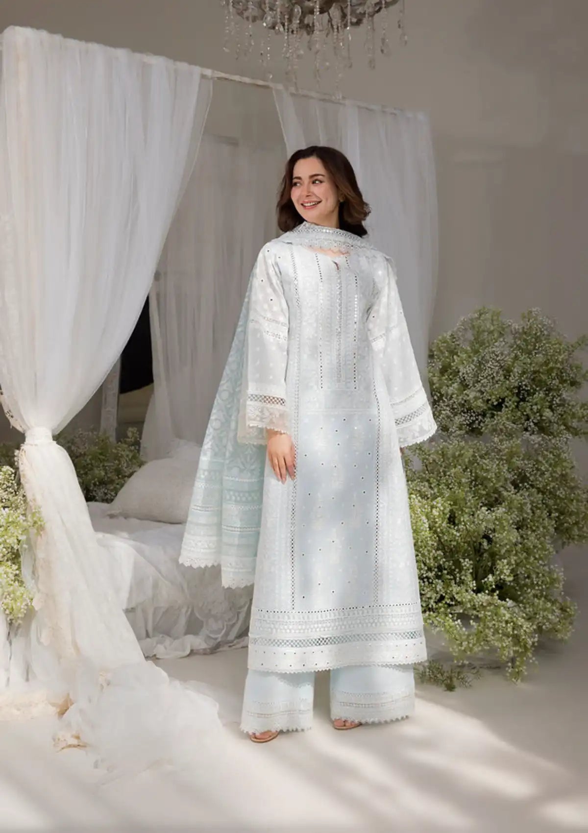 mohsin-saeed-fabrics-is-selling-online-and-in stores-Luxury-daily-wear-wedding-wear-formal-wear-in-budgeted-price-This-product-is-from-sobia-nazir-luxury-lawn25-d-7a-is-available-on-Mohsin-saeed-fabrics-website.