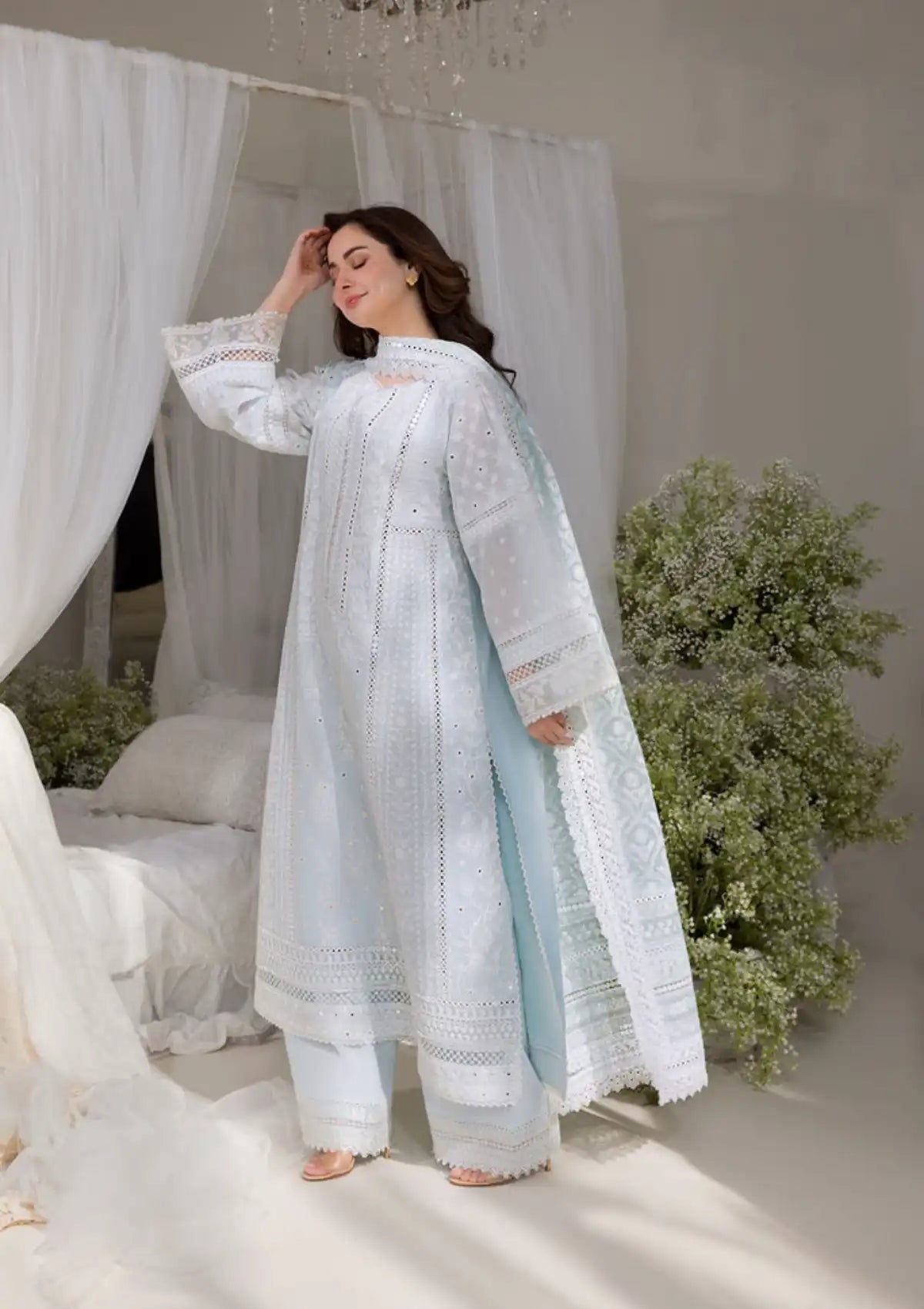 mohsin-saeed-fabrics-is-selling-online-and-in stores-Luxury-daily-wear-wedding-wear-formal-wear-in-budgeted-price-This-product-is-from-sobia-nazir-luxury-lawn25-d-7a-is-available-on-Mohsin-saeed-fabrics-website.