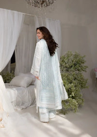 mohsin-saeed-fabrics-is-selling-online-and-in stores-Luxury-daily-wear-wedding-wear-formal-wear-in-budgeted-price-This-product-is-from-sobia-nazir-luxury-lawn25-d-7a-is-available-on-Mohsin-saeed-fabrics-website.