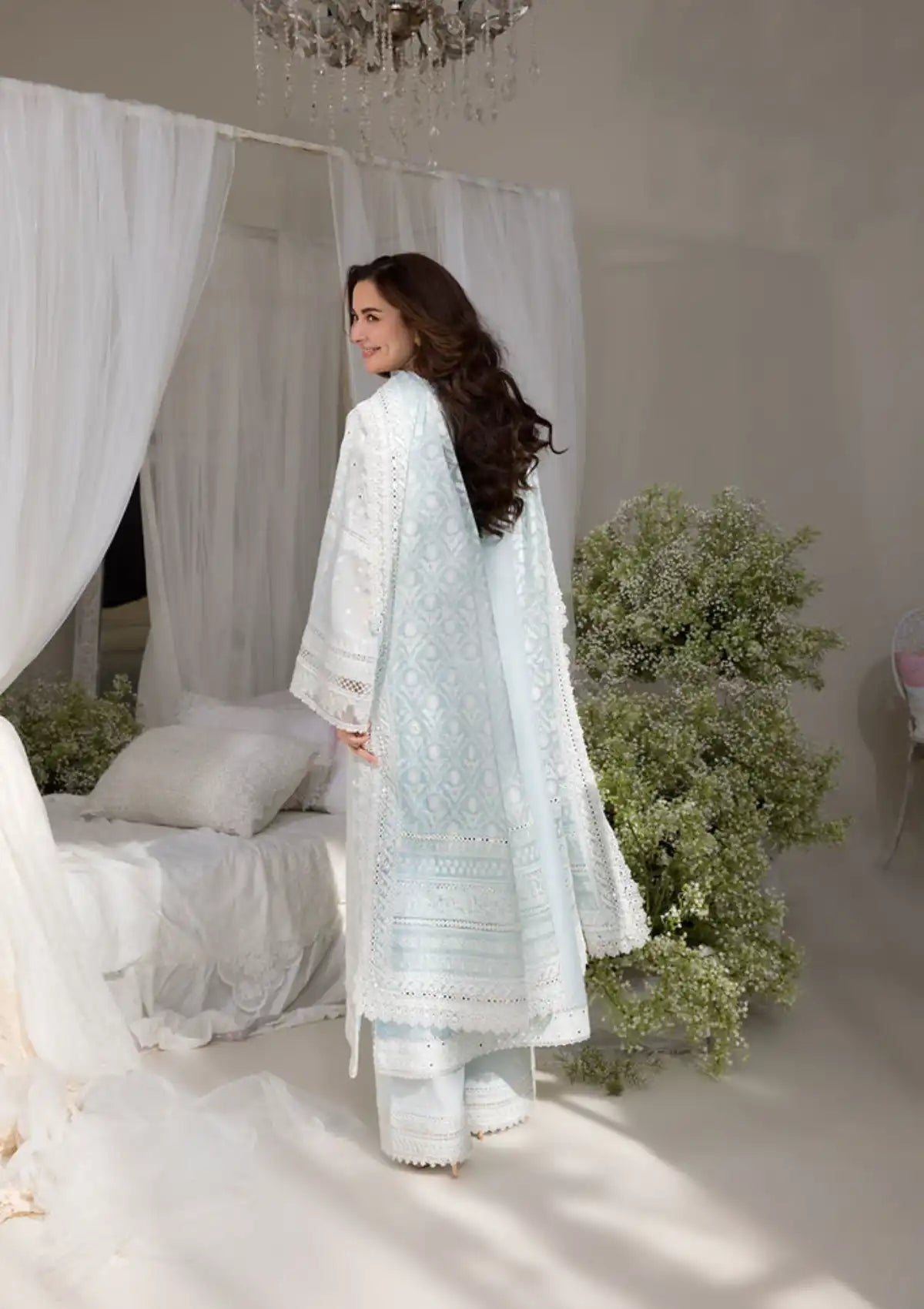 mohsin-saeed-fabrics-is-selling-online-and-in stores-Luxury-daily-wear-wedding-wear-formal-wear-in-budgeted-price-This-product-is-from-sobia-nazir-luxury-lawn25-d-7a-is-available-on-Mohsin-saeed-fabrics-website.