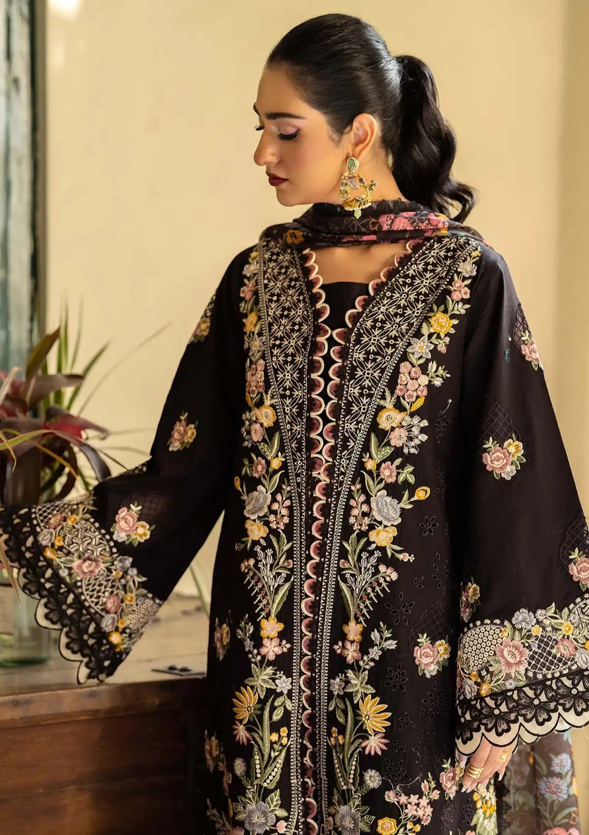 mohsin-saeed-fabrics-designer-daily-wear-formal-and-wedding-suits-within-budget-This-product-is-from-maryam-hussain-luxury-lawn-vol-225-d-07-koyal-is-available-on-Mohsin-saeed-fabrics-website.