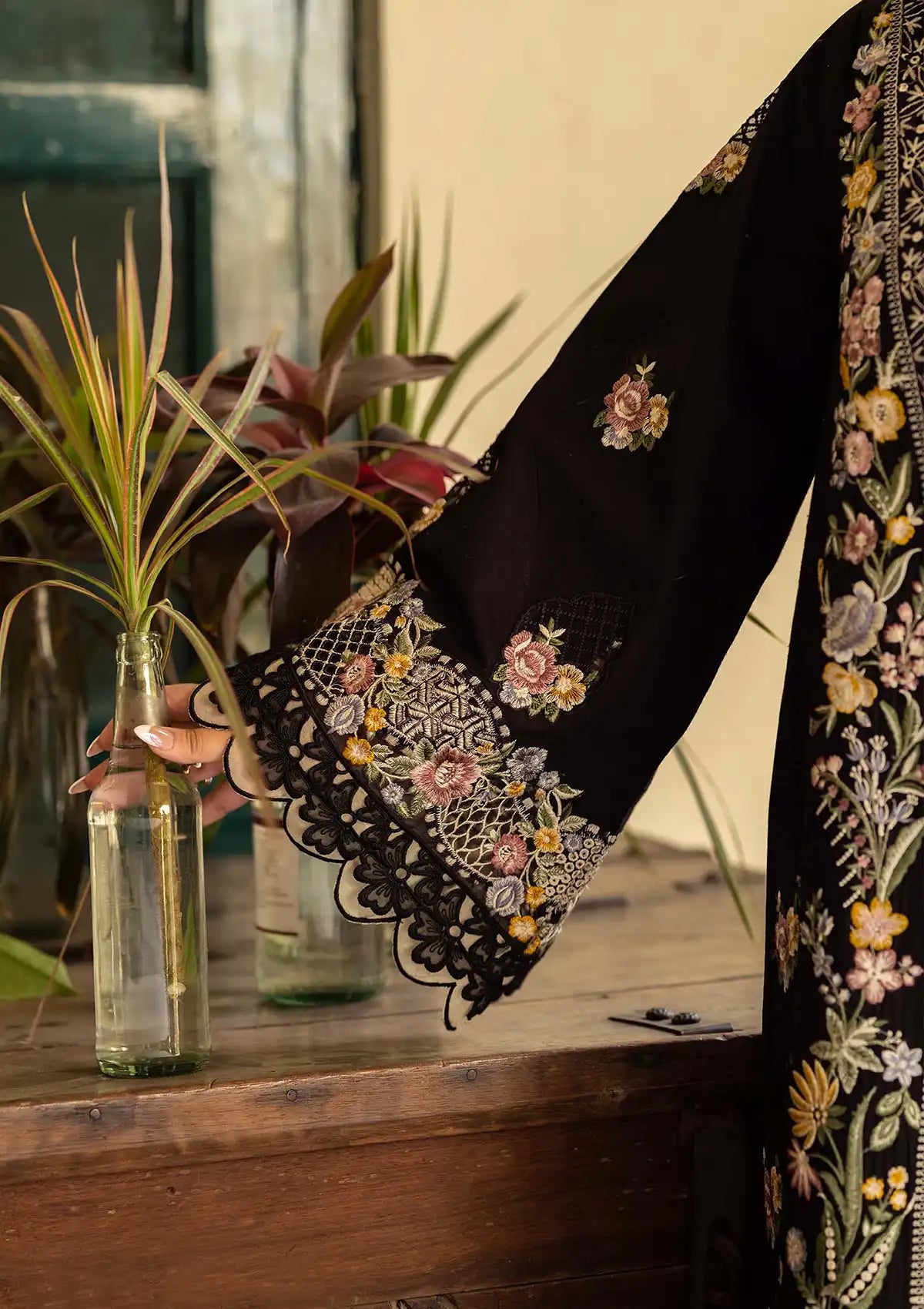 mohsin-saeed-fabrics-designer-daily-wear-formal-and-wedding-suits-within-budget-This-product-is-from-maryam-hussain-luxury-lawn-vol-225-d-07-koyal-is-available-on-Mohsin-saeed-fabrics-website.