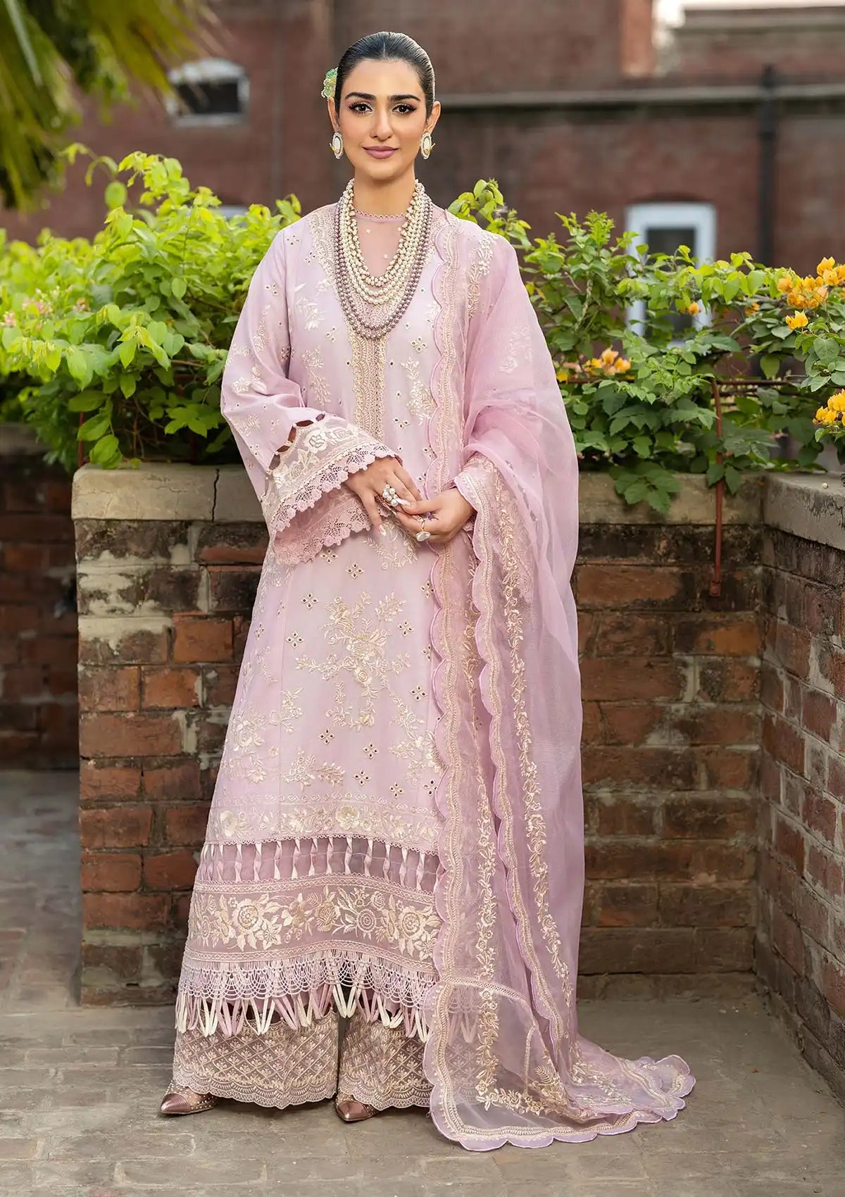 mohsin-saeed-fabrics-designer-daily-wear-formal-and-wedding-suits-within-budget-This-product-is-from-maryam-hussain-luxury-lawn-vol-225-d-08-samar-is-available-on-Mohsin-saeed-fabrics-website.