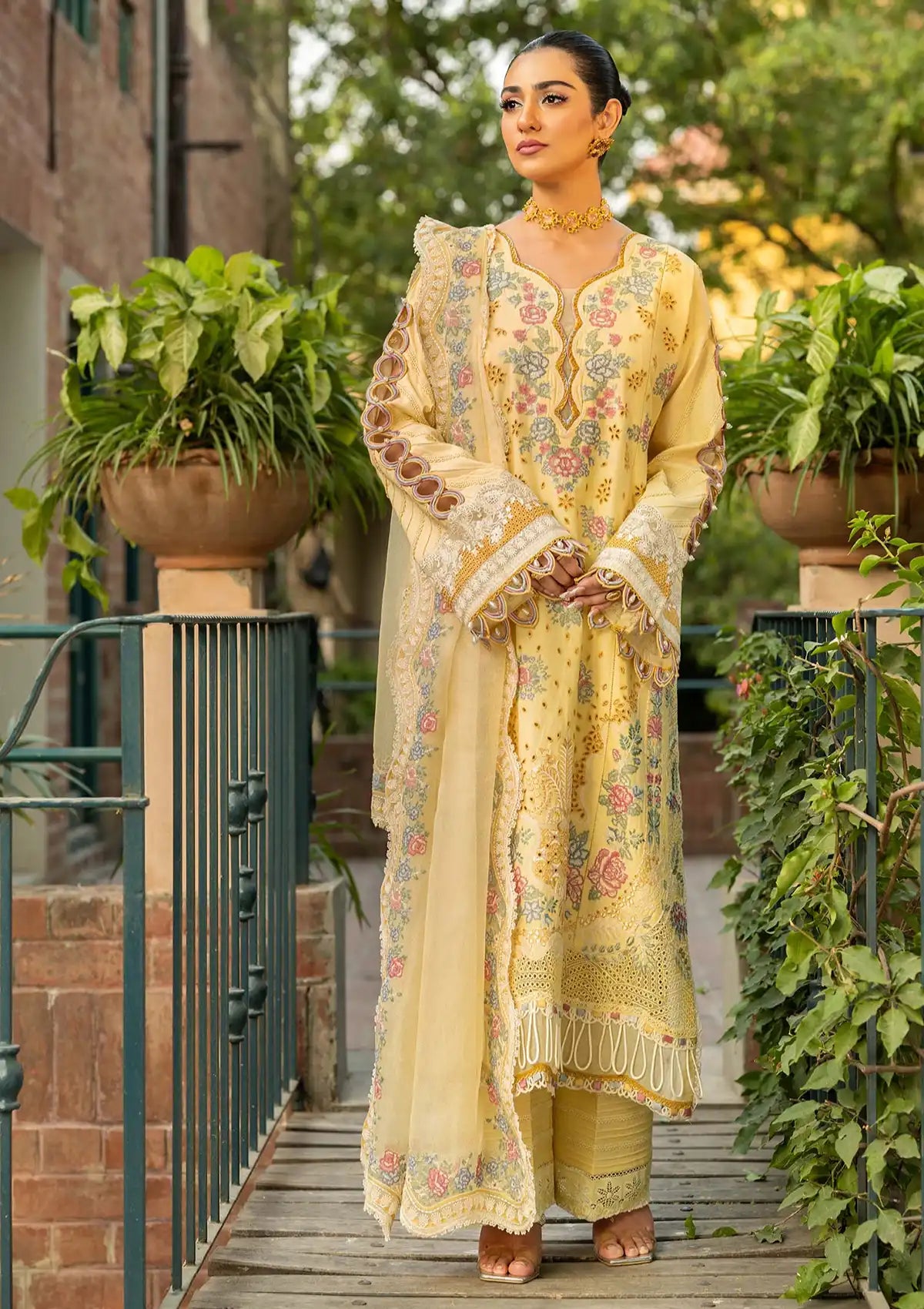 mohsin-saeed-fabrics-designer-daily-wear-formal-and-wedding-suits-within-budget-This-product-is-from-maryam-hussain-luxury-lawn-vol-225-d-05-marjaan-is-available-on-Mohsin-saeed-fabrics-website.