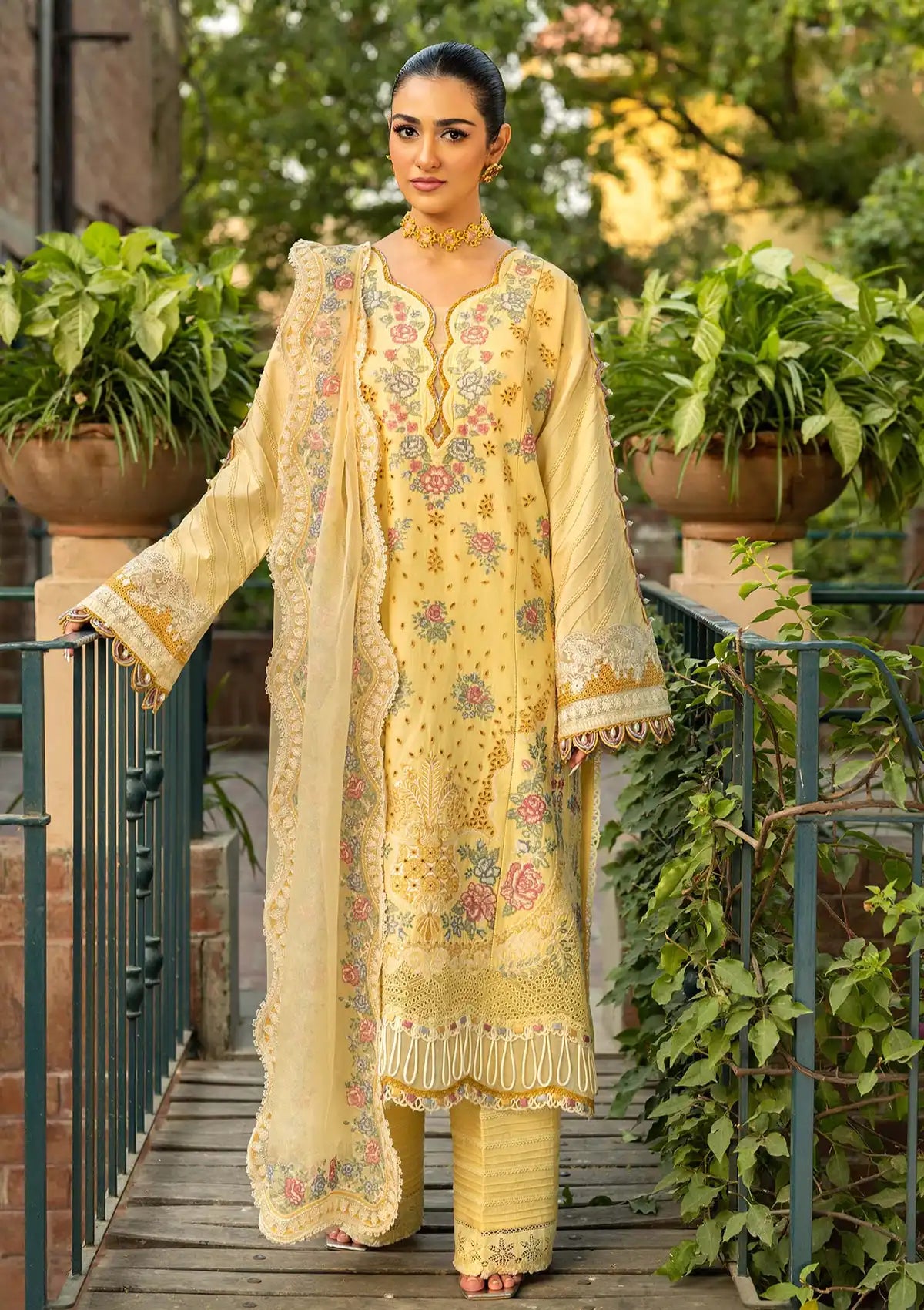 mohsin-saeed-fabrics-designer-daily-wear-formal-and-wedding-suits-within-budget-This-product-is-from-maryam-hussain-luxury-lawn-vol-225-d-05-marjaan-is-available-on-Mohsin-saeed-fabrics-website.
