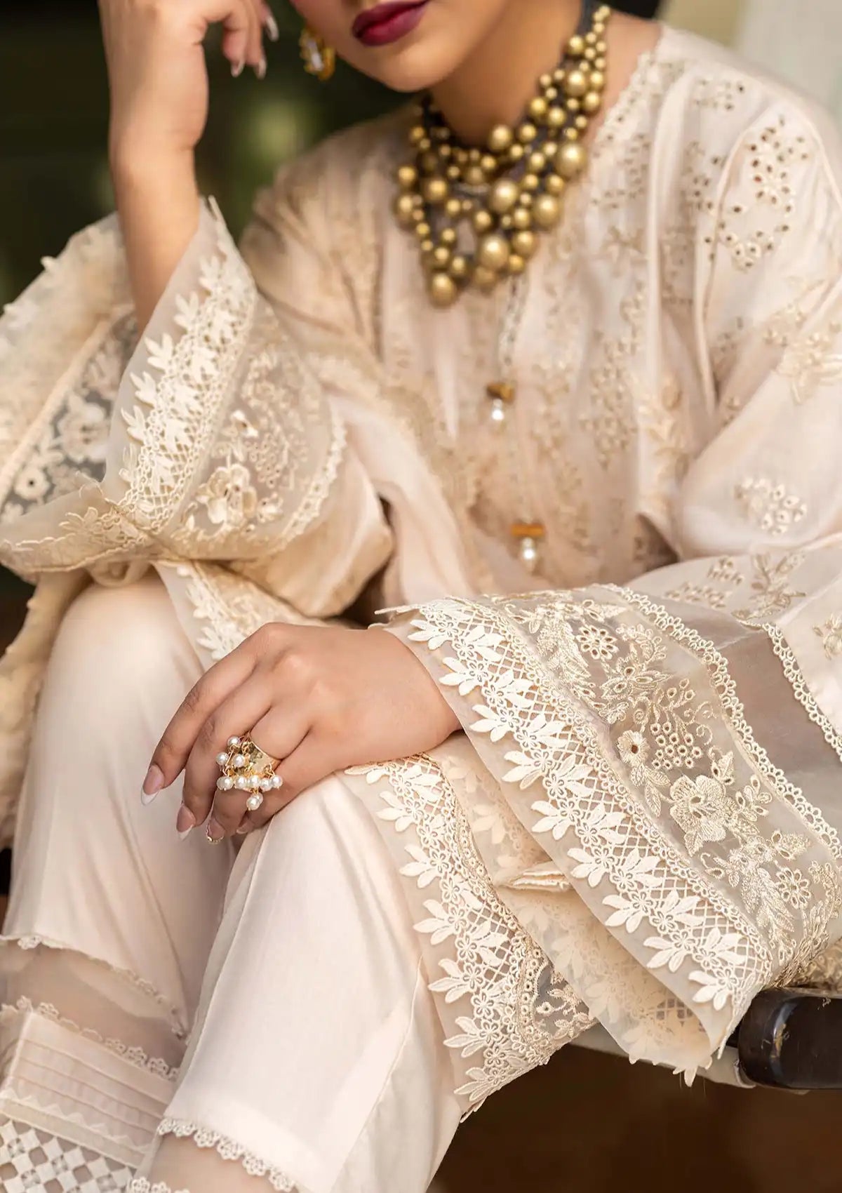 mohsin-saeed-fabrics-designer-daily-wear-formal-and-wedding-suits-within-budget-This-product-is-from-maryam-hussain-luxury-lawn-vol-225-d-02-raya-is-available-on-Mohsin-saeed-fabrics-website.