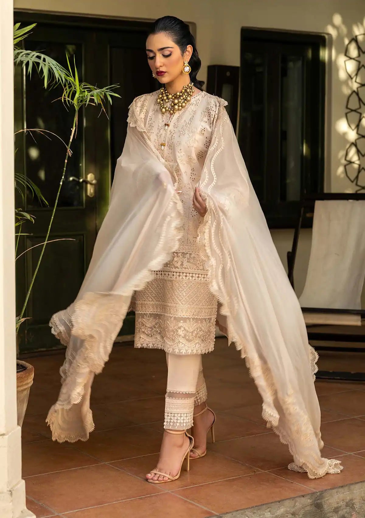 mohsin-saeed-fabrics-designer-daily-wear-formal-and-wedding-suits-within-budget-This-product-is-from-maryam-hussain-luxury-lawn-vol-225-d-02-raya-is-available-on-Mohsin-saeed-fabrics-website.