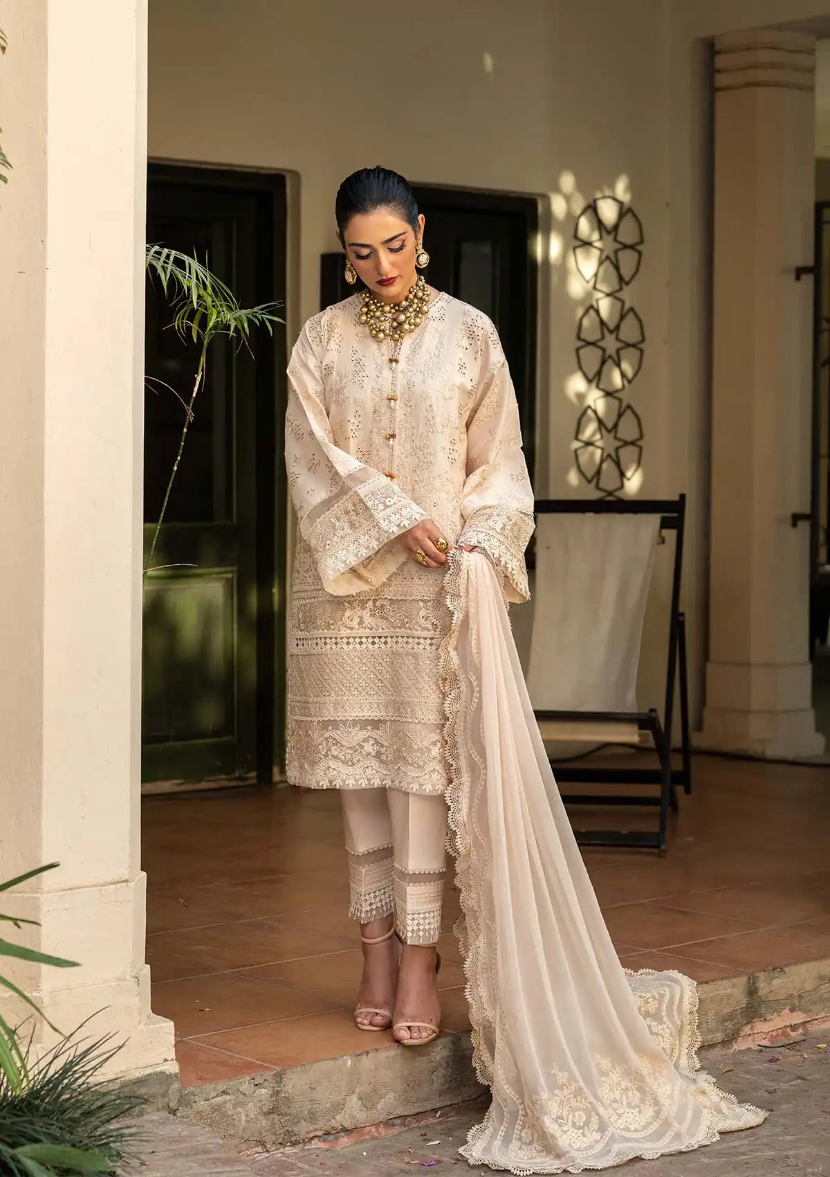 mohsin-saeed-fabrics-designer-daily-wear-formal-and-wedding-suits-within-budget-This-product-is-from-maryam-hussain-luxury-lawn-vol-225-d-02-raya-is-available-on-Mohsin-saeed-fabrics-website.