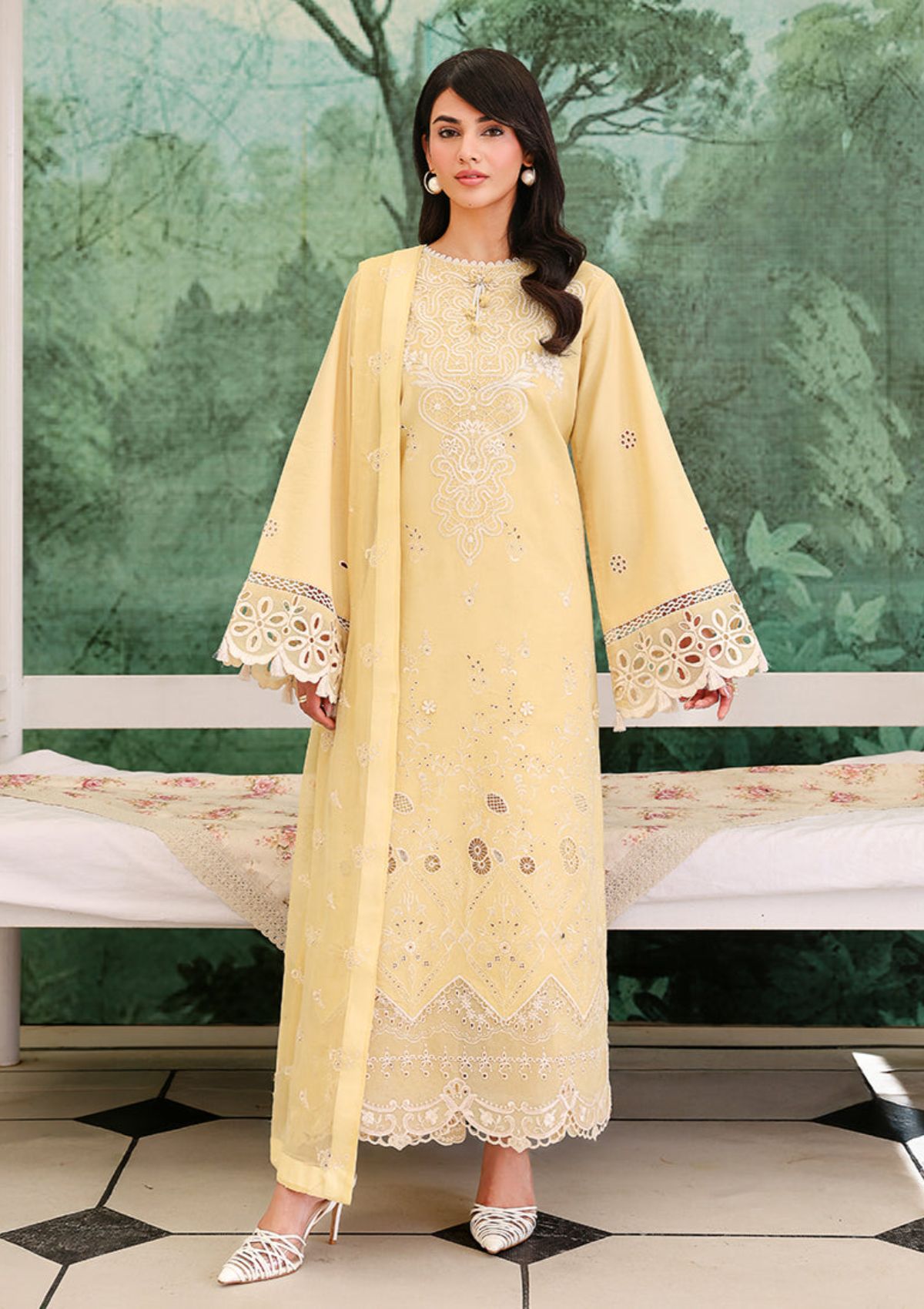 Roheenaz Veil Of Summer'26 D-02 Lumiere Yellow