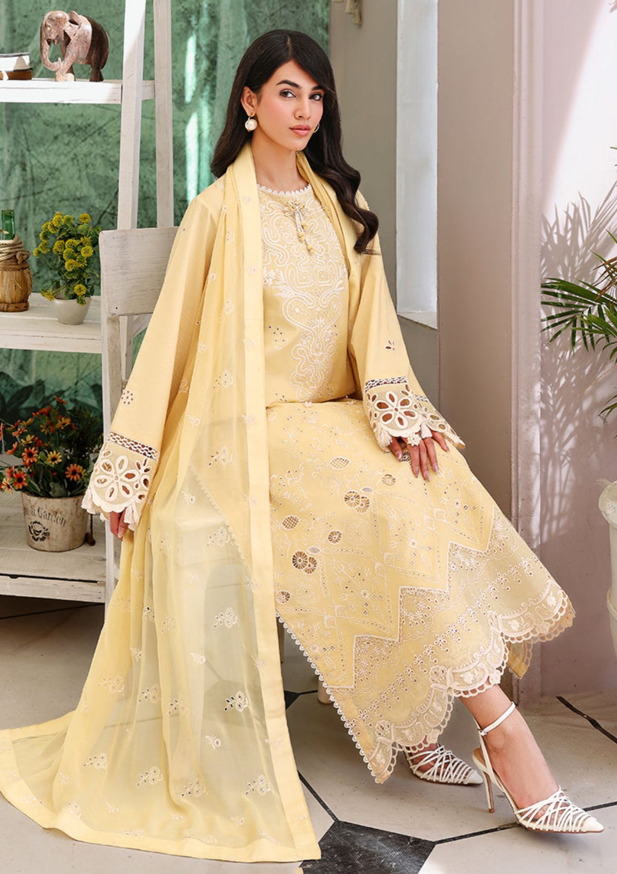 Roheenaz Veil Of Summer'26 D-02 Lumiere Yellow