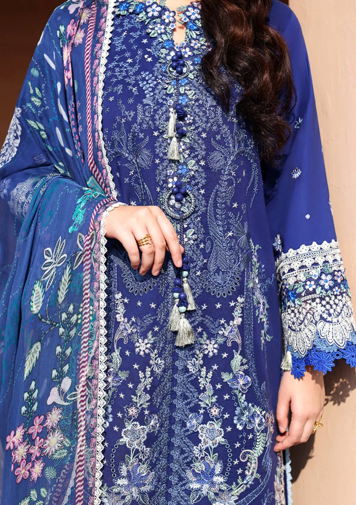 Roheenaz Summer Reverie Luxury Lawn'26 D-206 Lunara